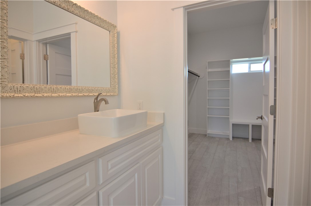 13965 Lanyard Dr, Corpus Christi, Texas, 78418, United States, 4 Bedrooms Bedrooms, ,3 BathroomsBathrooms,Residential,For Sale,13965 Lanyard Dr,1624733