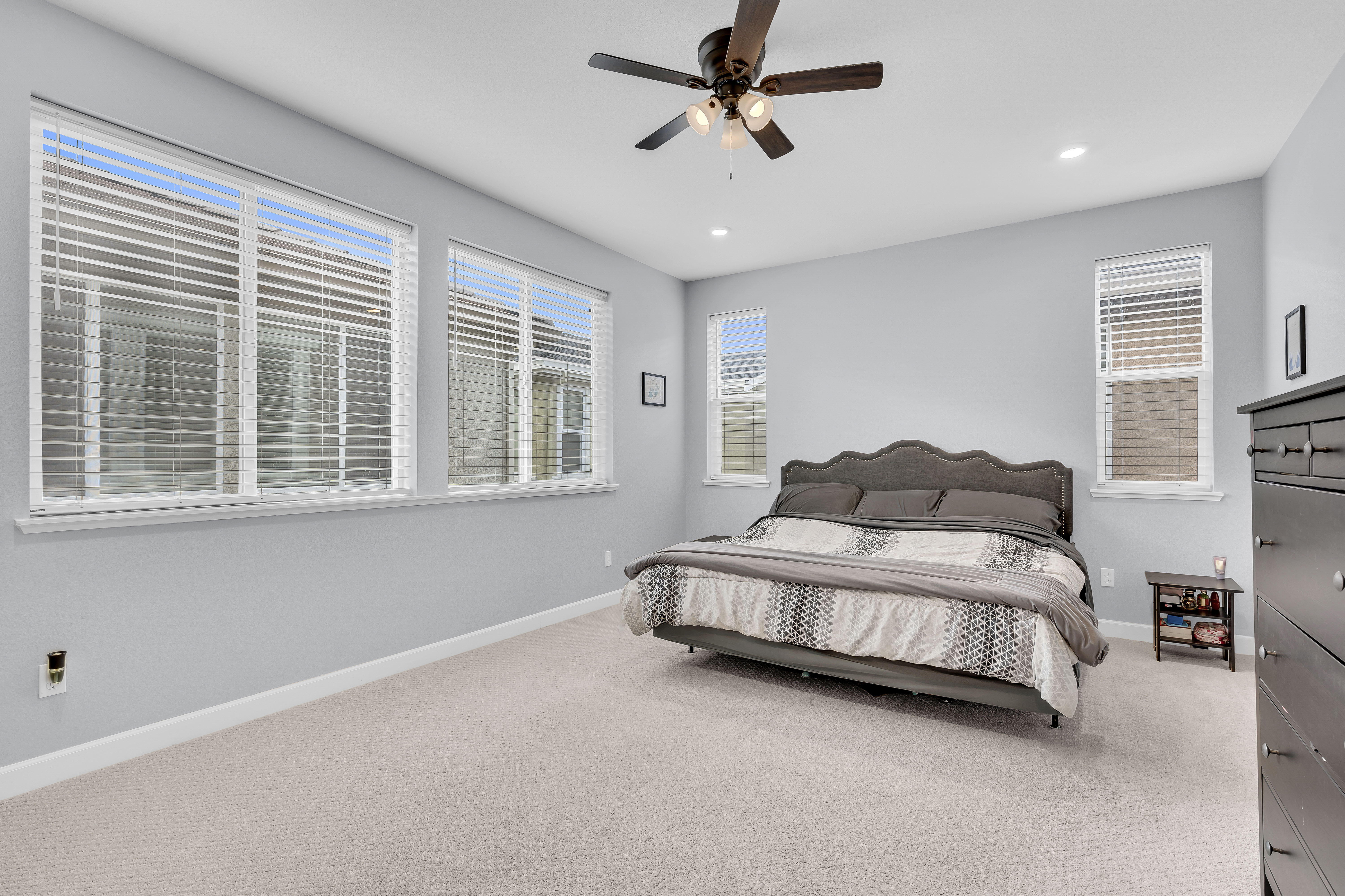  Elevated Brentwood Living - Efficient Home Built for Today’s Lifestyle - 物件實景