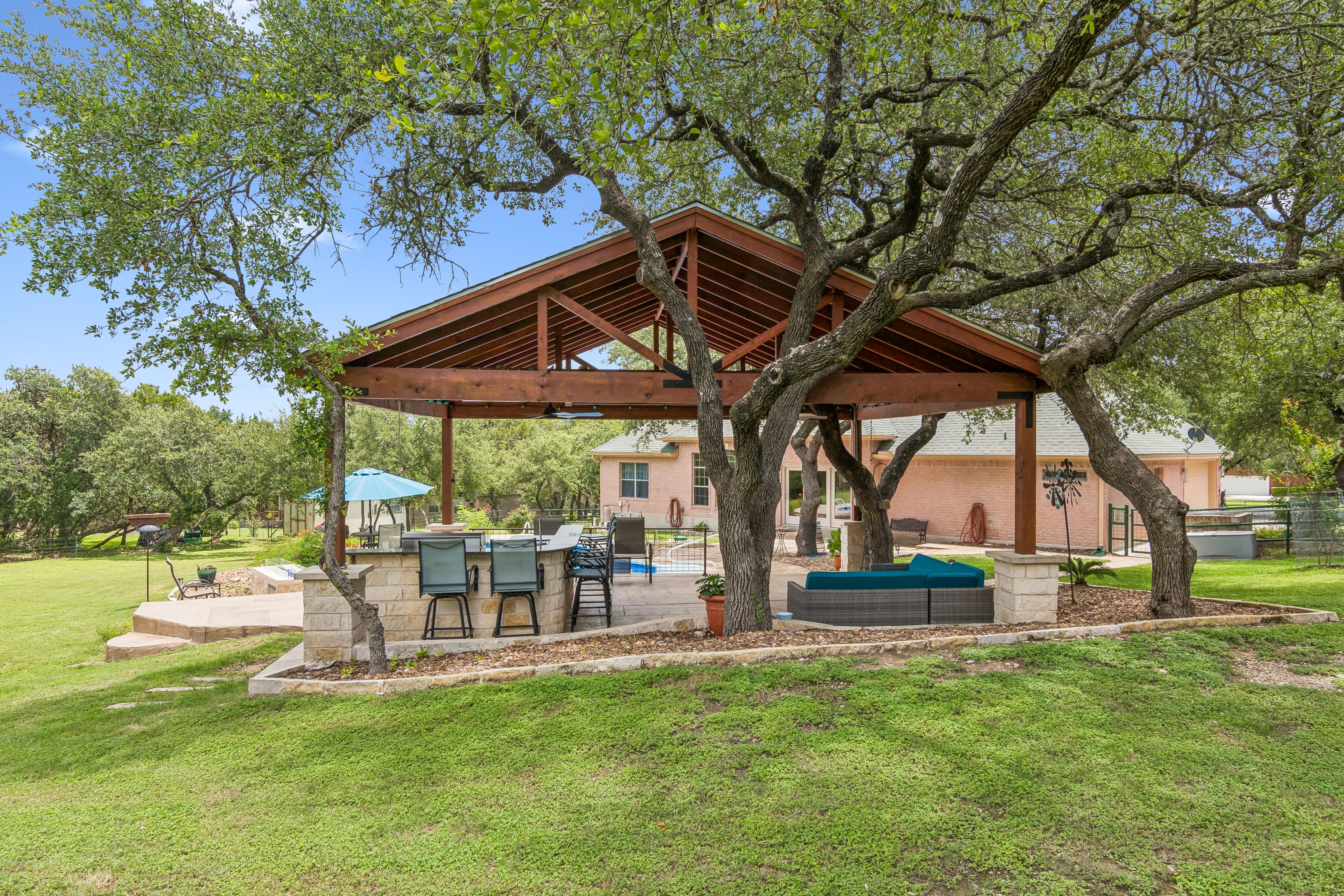  Pool, Pavilion & Peaceful Hill Country Living - 物件實景