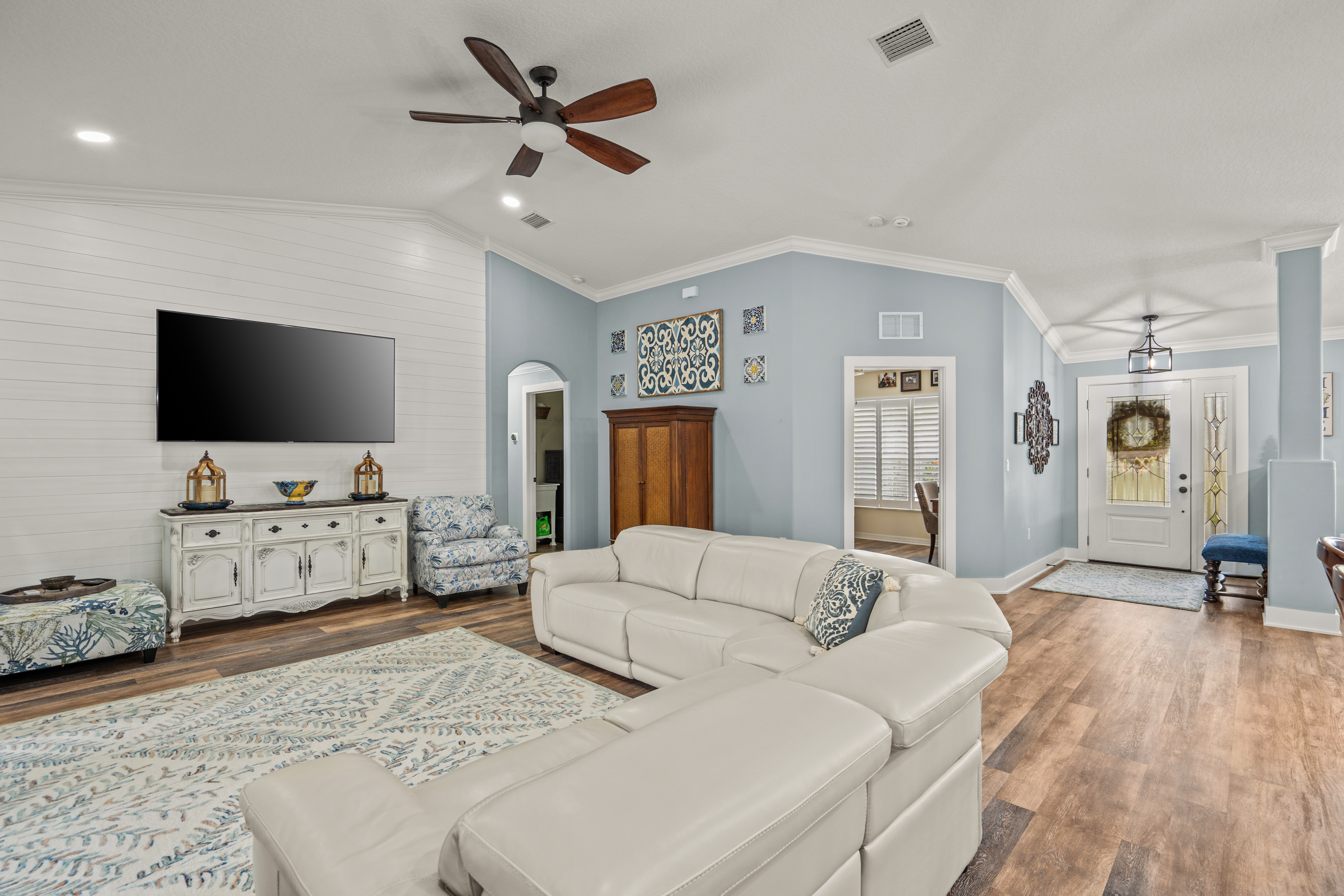 Palm Coast, Florida, 32164, United States, 4 Bedrooms Bedrooms, ,2 BathroomsBathrooms,Residential,For Sale,1992399