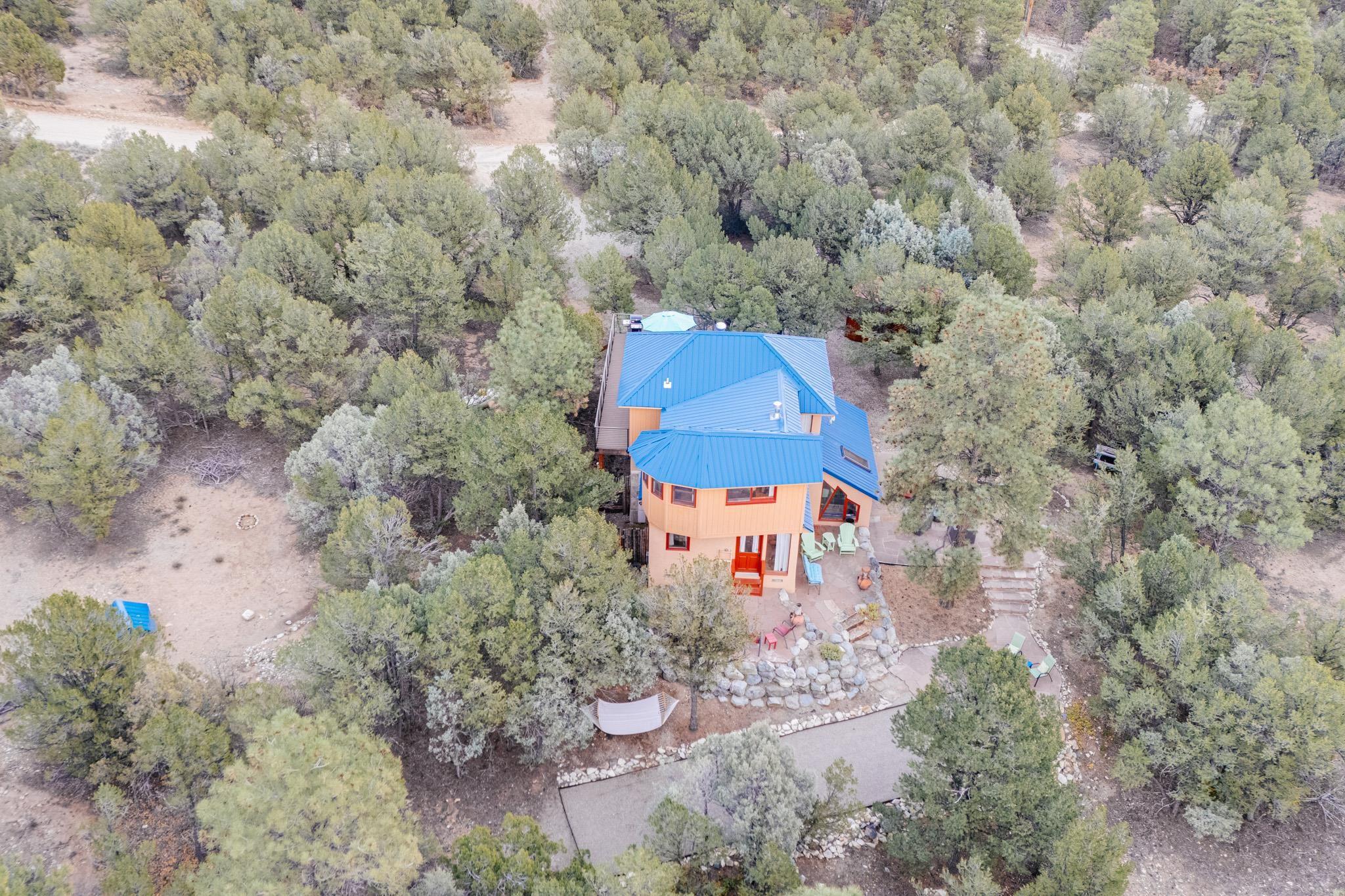 Valdez, New Mexico, 87580, United States, 3 Bedrooms Bedrooms, ,2 BathroomsBathrooms,Residential,For Sale,1972976