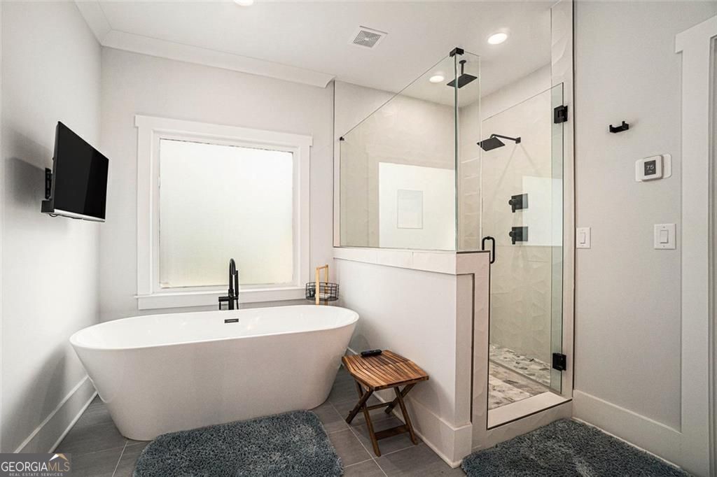 Alpharetta, Georgia, 30009, United States, 5 Bedrooms Bedrooms, ,4 BathroomsBathrooms,Residential,For Sale,1899249