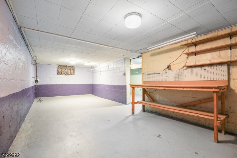 Union Twp., New Jersey, 07083, United States, 4 Bedrooms Bedrooms, ,2 BathroomsBathrooms,Residential,For Sale,2001957