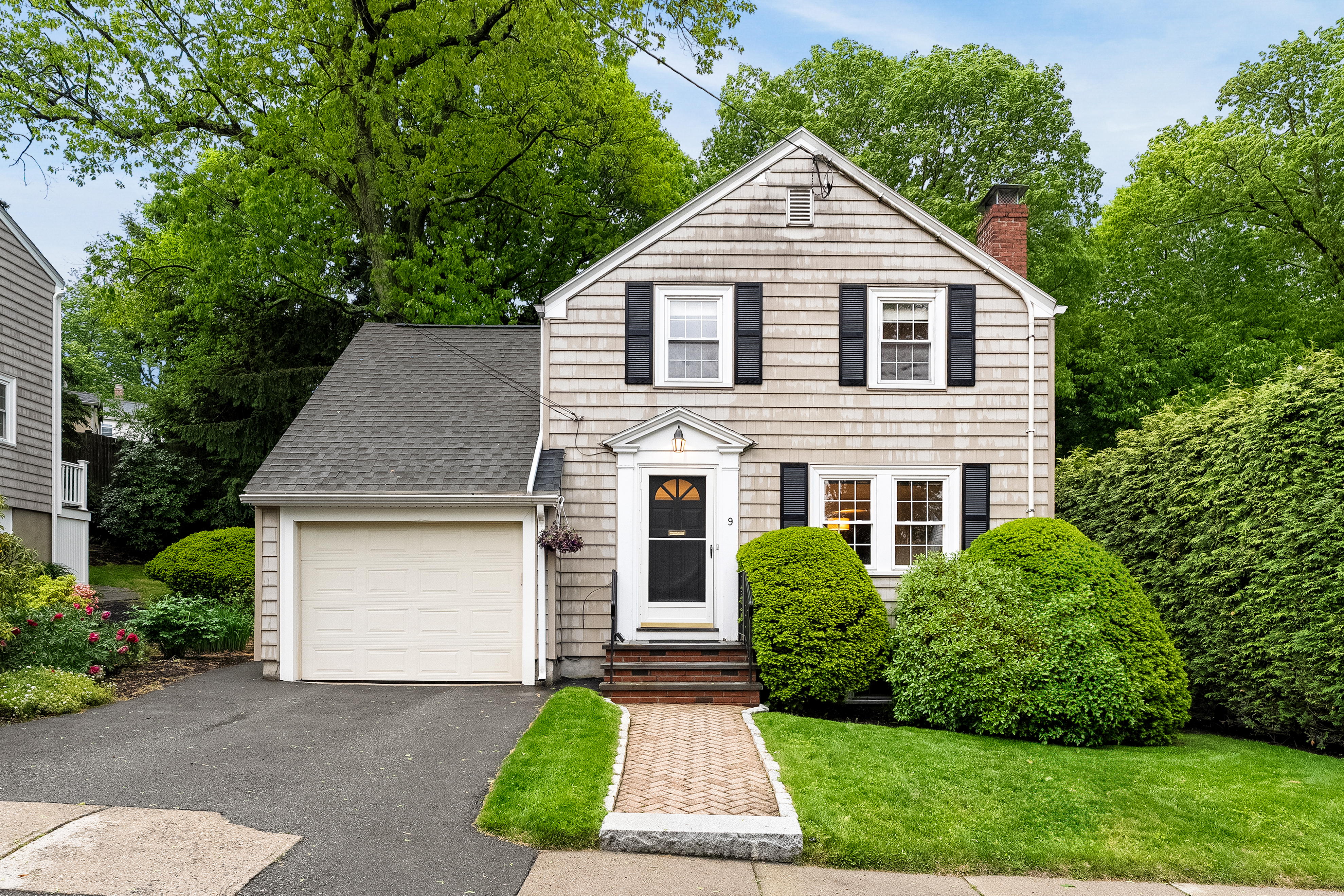  9 Roland Street, Medford, MA, 02155 - 物件實景