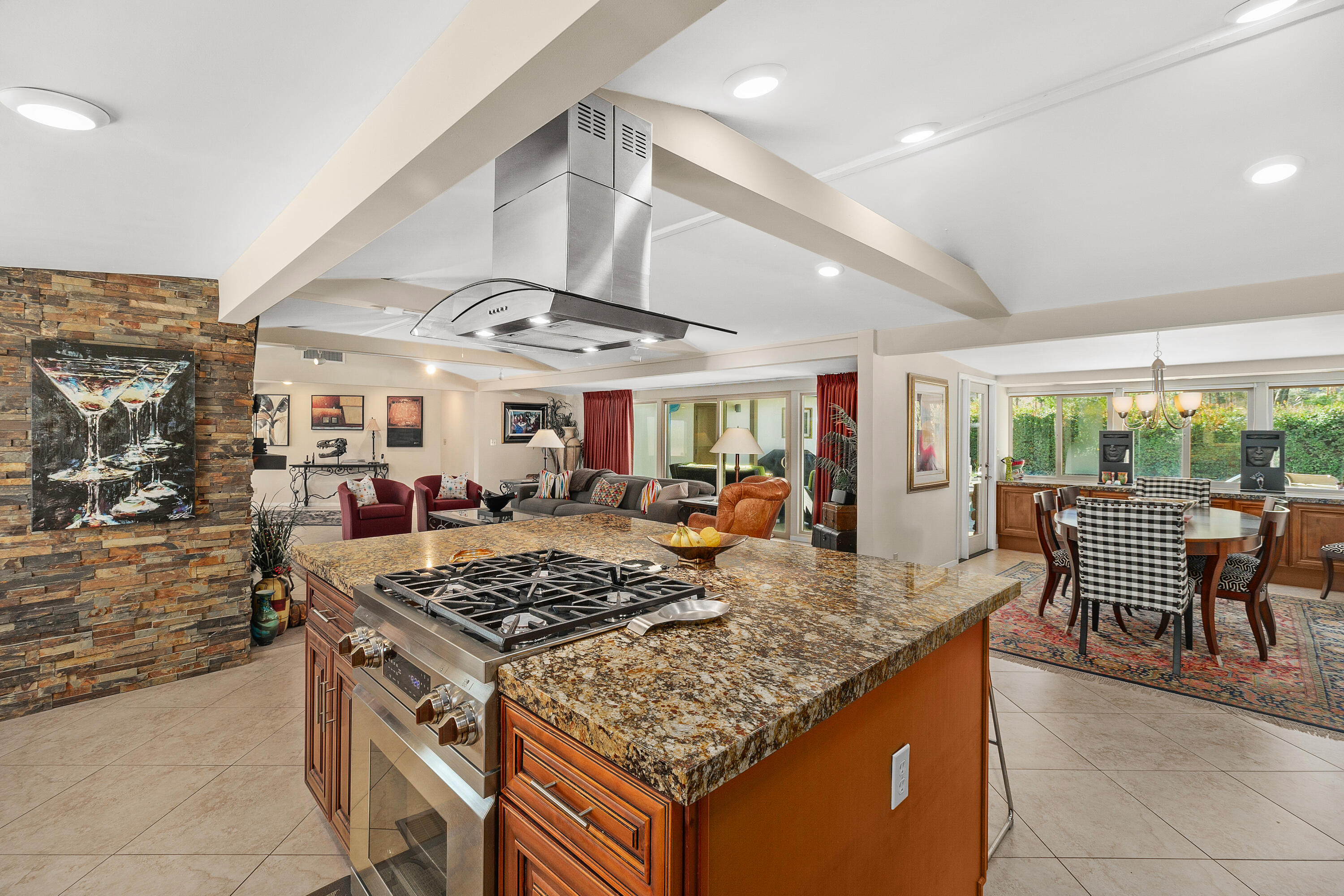 Rancho Mirage, California, 92270, United States, 3 Bedrooms Bedrooms, ,4 BathroomsBathrooms,Residential,For Sale,2001668