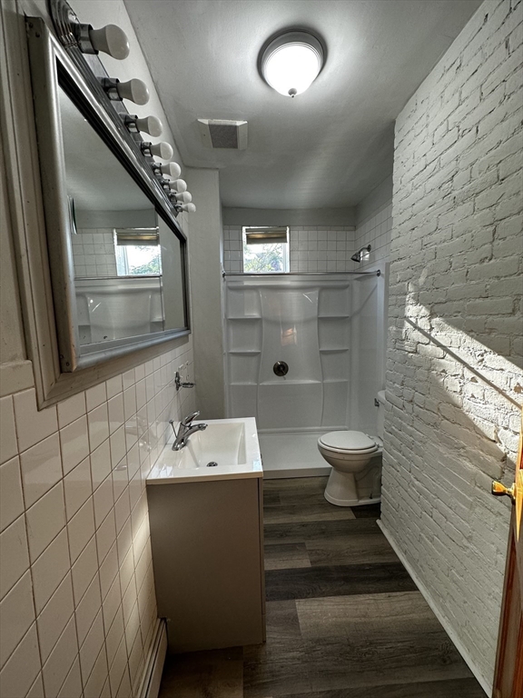Boston, Massachusetts, 02125, United States, 8 Bedrooms Bedrooms, ,3 BathroomsBathrooms,Residential,For Sale,1950820