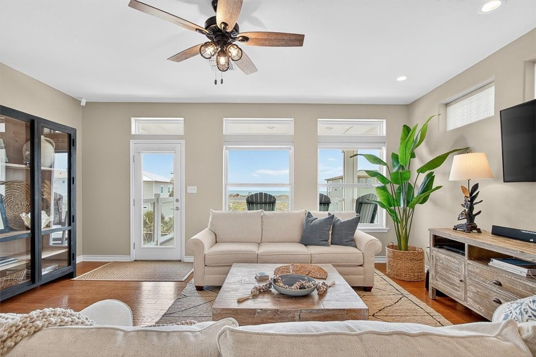 Port Aransas, Texas, 78373, United States, 4 Bedrooms Bedrooms, ,5 BathroomsBathrooms,Residential,For Sale,1926125