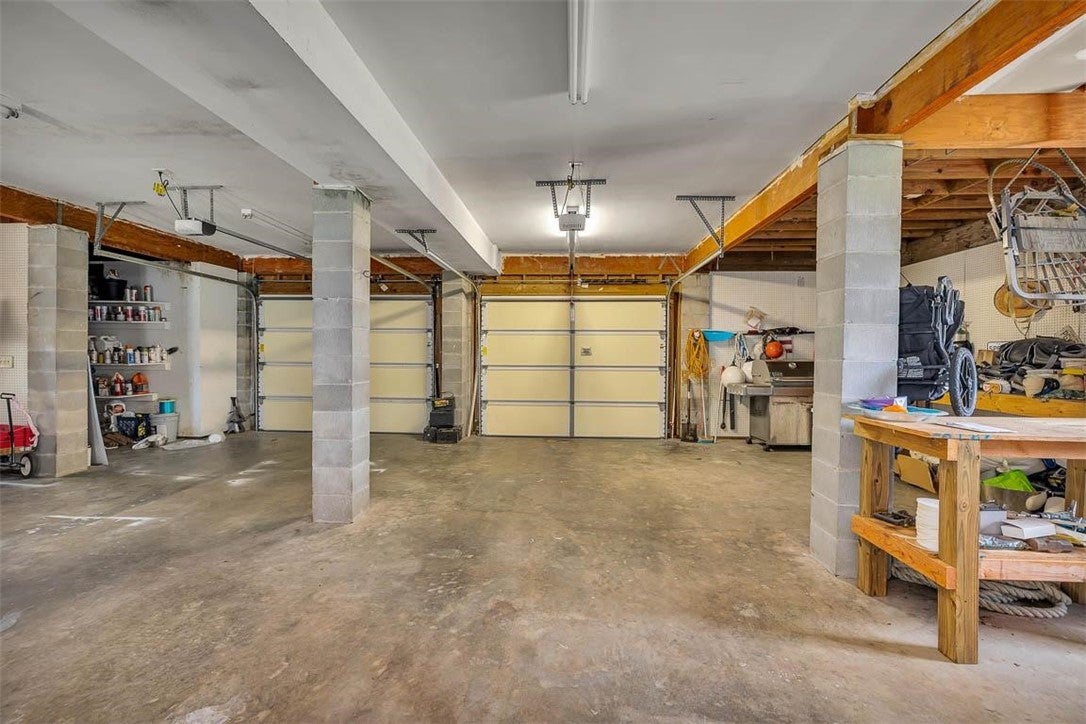 Brunswick, Georgia, 31520, United States, 3 Bedrooms Bedrooms, ,3 BathroomsBathrooms,Residential,For Sale,1895763