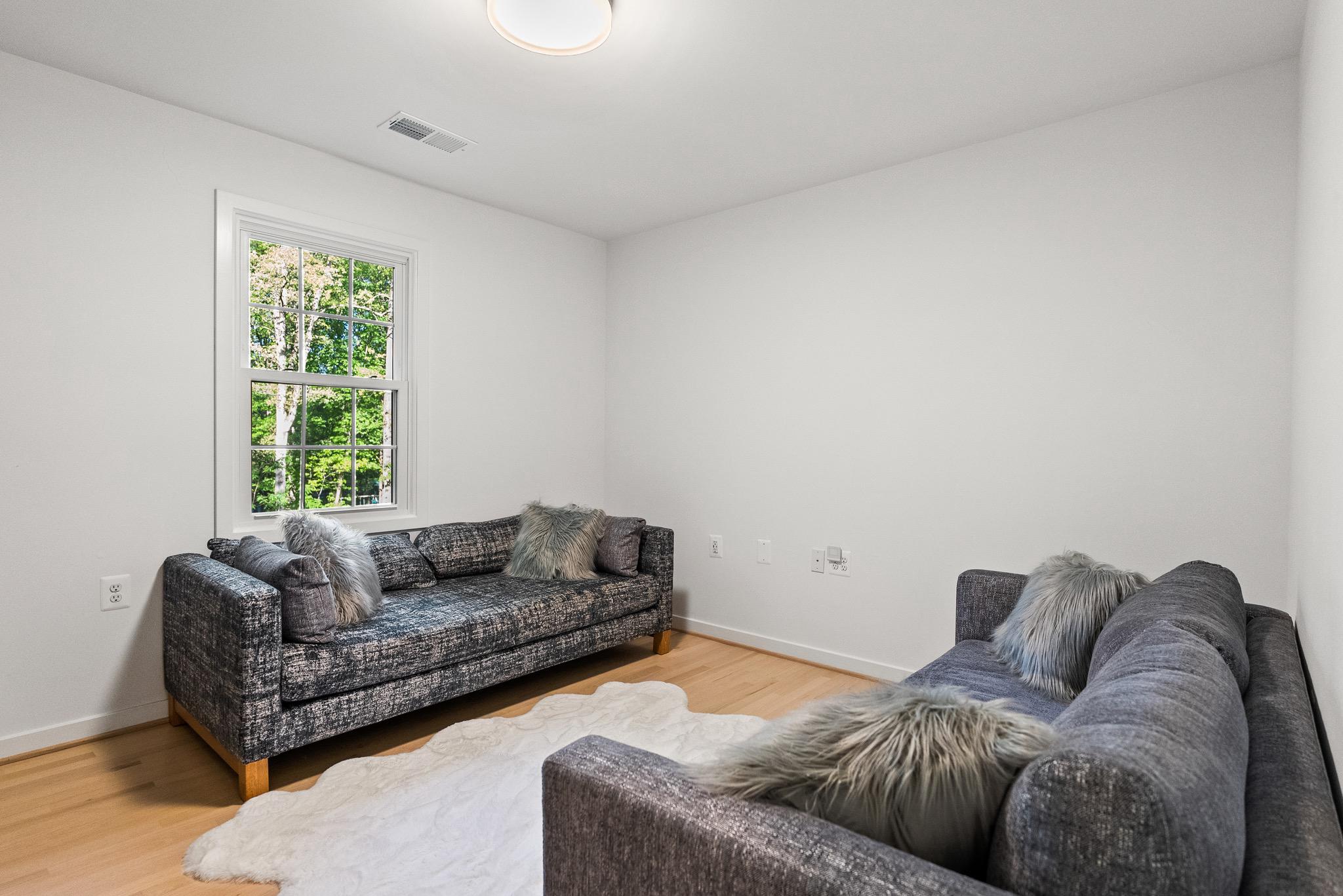  3121 Trenholm Drive, Oakton, VA, 22124 - 物件實景