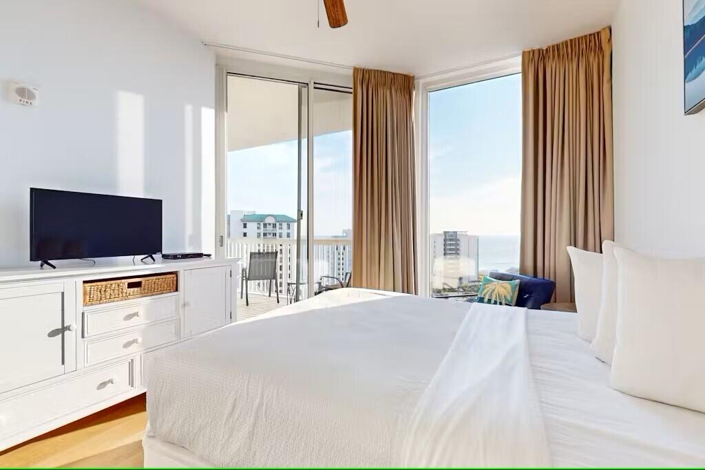 Destin, Florida, 32541, United States, 4 Bedrooms Bedrooms, ,3 BathroomsBathrooms,Residential,For Sale,1827058