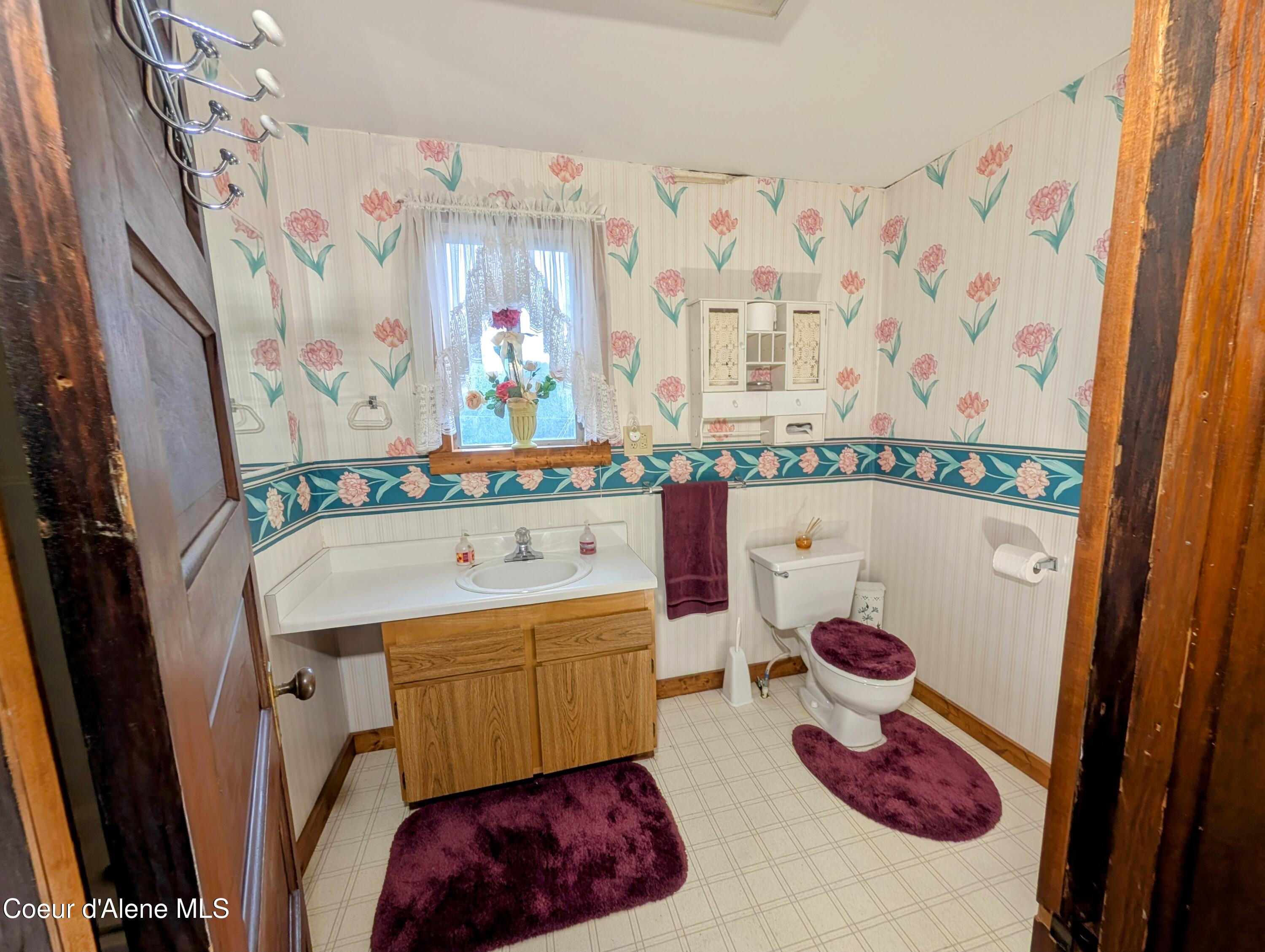 Athol, Idaho, 83801, United States, 8 Bedrooms Bedrooms, ,5 BathroomsBathrooms,Residential,For Sale,1910748