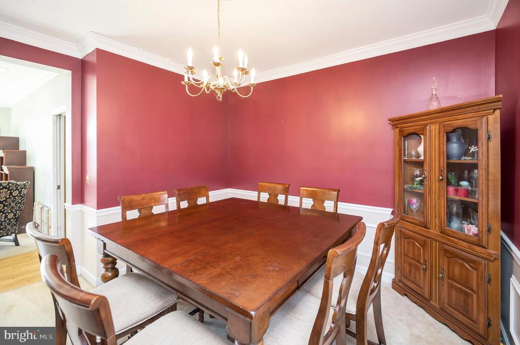 Sumerduck, Virginia, 22742, United States, 4 Bedrooms Bedrooms, ,5 BathroomsBathrooms,Residential,For Sale,2048793