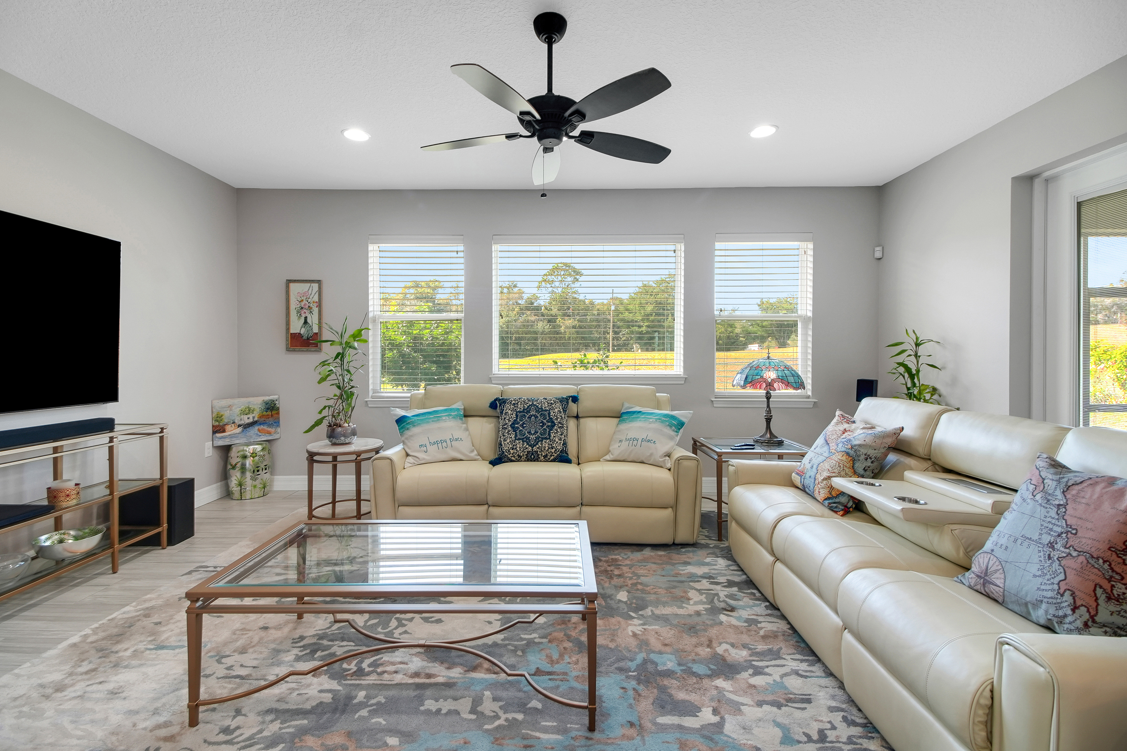 Lady Lake, Florida, 32159, United States, 4 Bedrooms Bedrooms, ,3 BathroomsBathrooms,Residential,For Sale,2005730