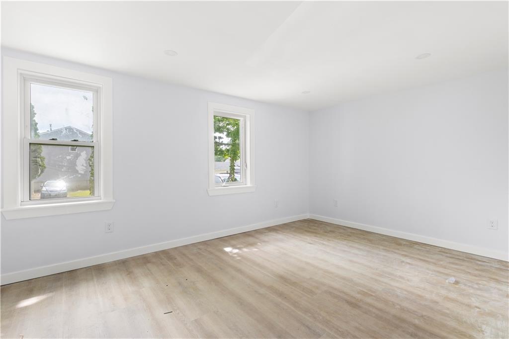 Cranston, Rhode Island, 02921, United States, 6 Bedrooms Bedrooms, ,2 BathroomsBathrooms,Residential,For Sale,2005214