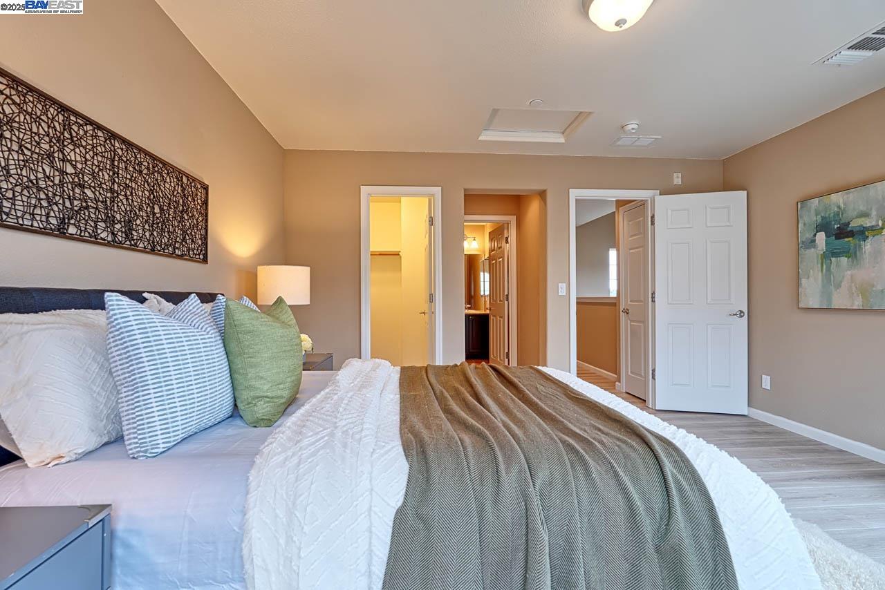 Fremont, California, 94555, United States, 3 Bedrooms Bedrooms, ,3 BathroomsBathrooms,Residential,For Sale,1940973