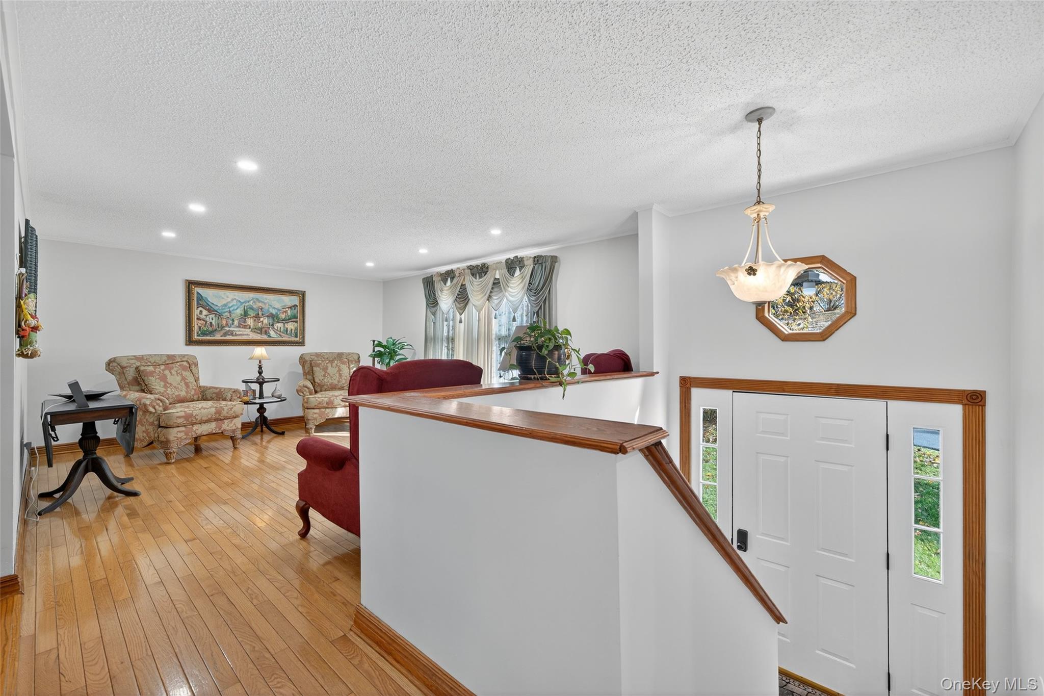 Wallkill, New York, 12589, United States, 4 Bedrooms Bedrooms, ,3 BathroomsBathrooms,Residential,For Sale,1989715