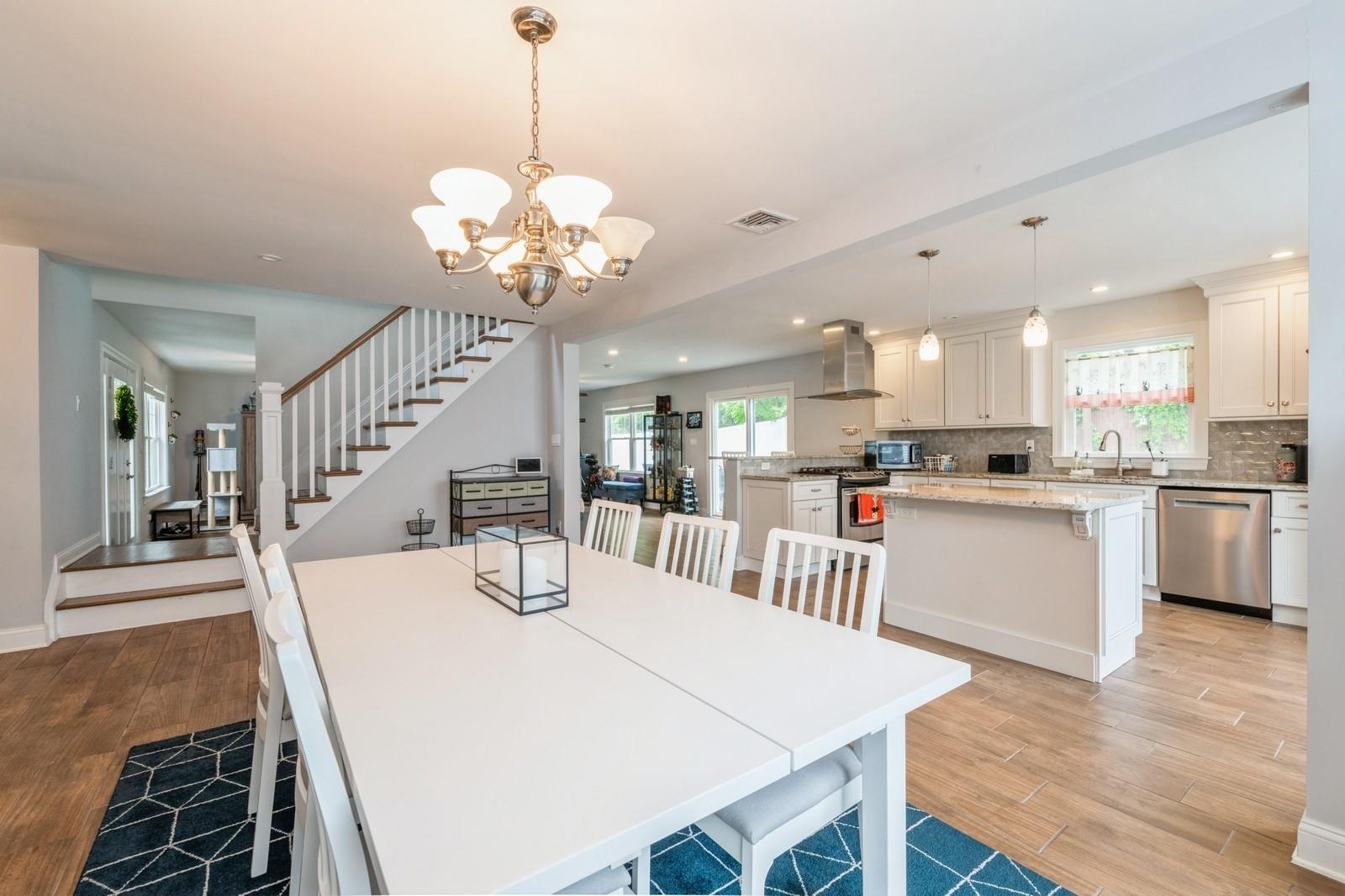 Nesconset, New York, 11767, United States, 3 Bedrooms Bedrooms, ,3 BathroomsBathrooms,Residential,For Sale,1837640