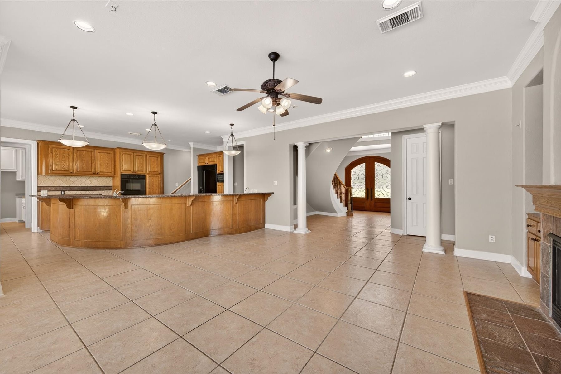  3622 River Forest Drive - 物件實景