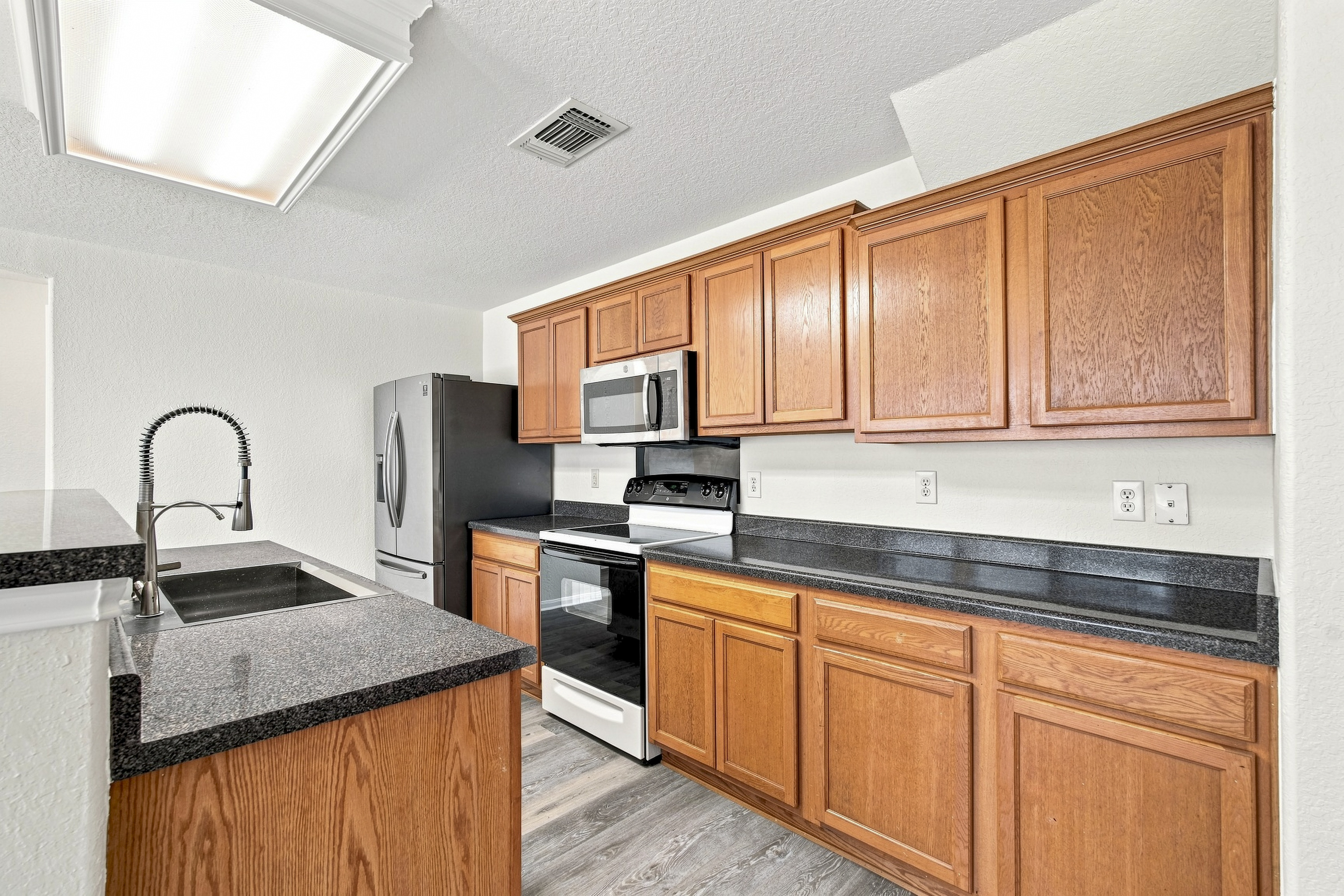  Spacious 3-Bedroom in Ridge at Leon Valley - 物件實景