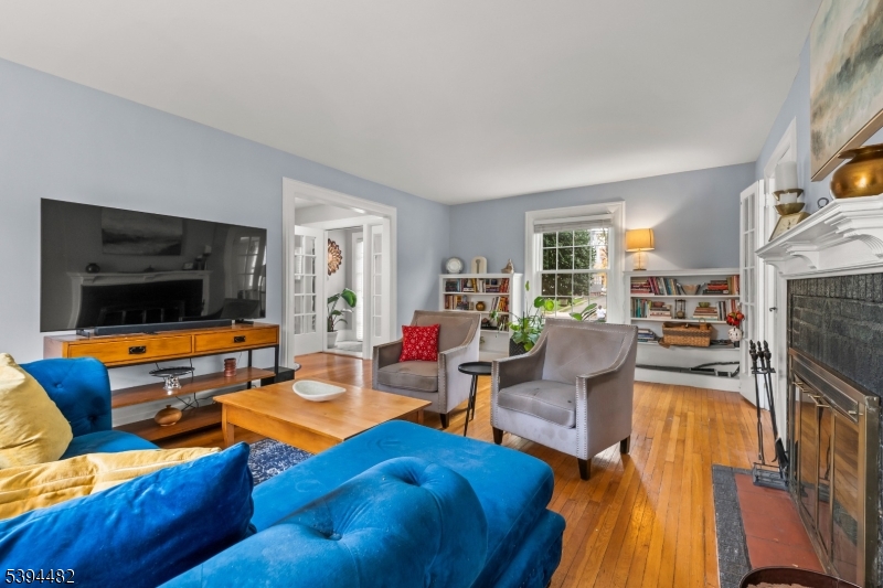 Plainfield City, New Jersey, 07060, United States, 6 Bedrooms Bedrooms, ,4 BathroomsBathrooms,Residential,For Sale,1989073