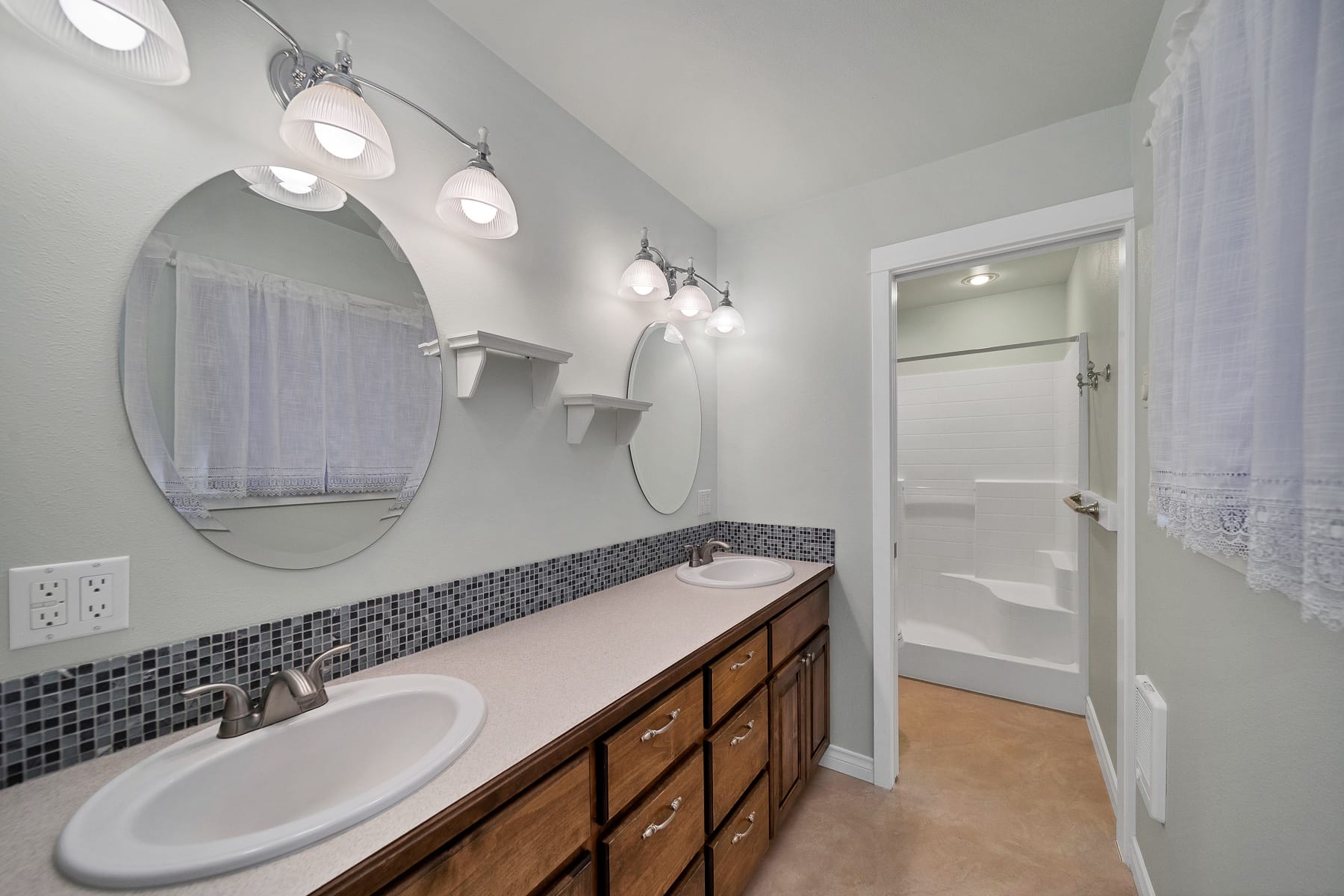  143 SW Beaver Street Prineville, OR 97754 - 物件實景