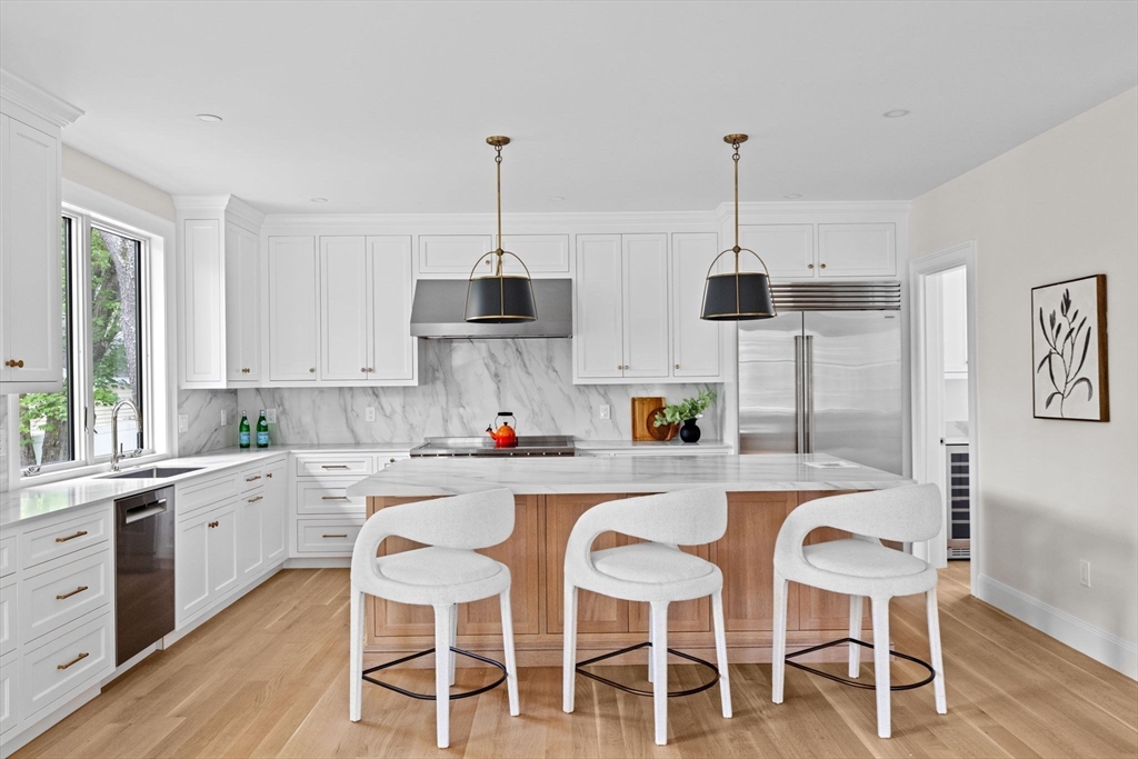 Brookline, Massachusetts, 02467, United States, 5 Bedrooms Bedrooms, ,5 BathroomsBathrooms,Residential,For Sale,1838998