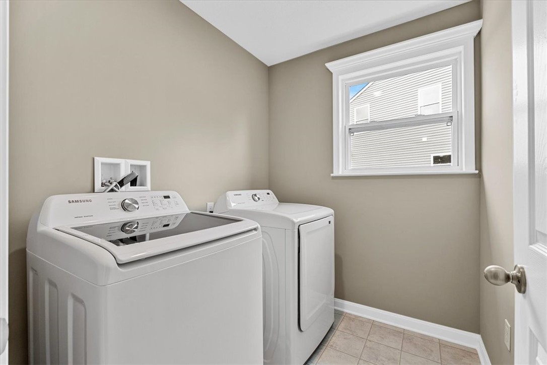 Franklin Park, Pennsylvania, 15143, United States, 4 Bedrooms Bedrooms, ,4 BathroomsBathrooms,Residential,For Sale,1882499