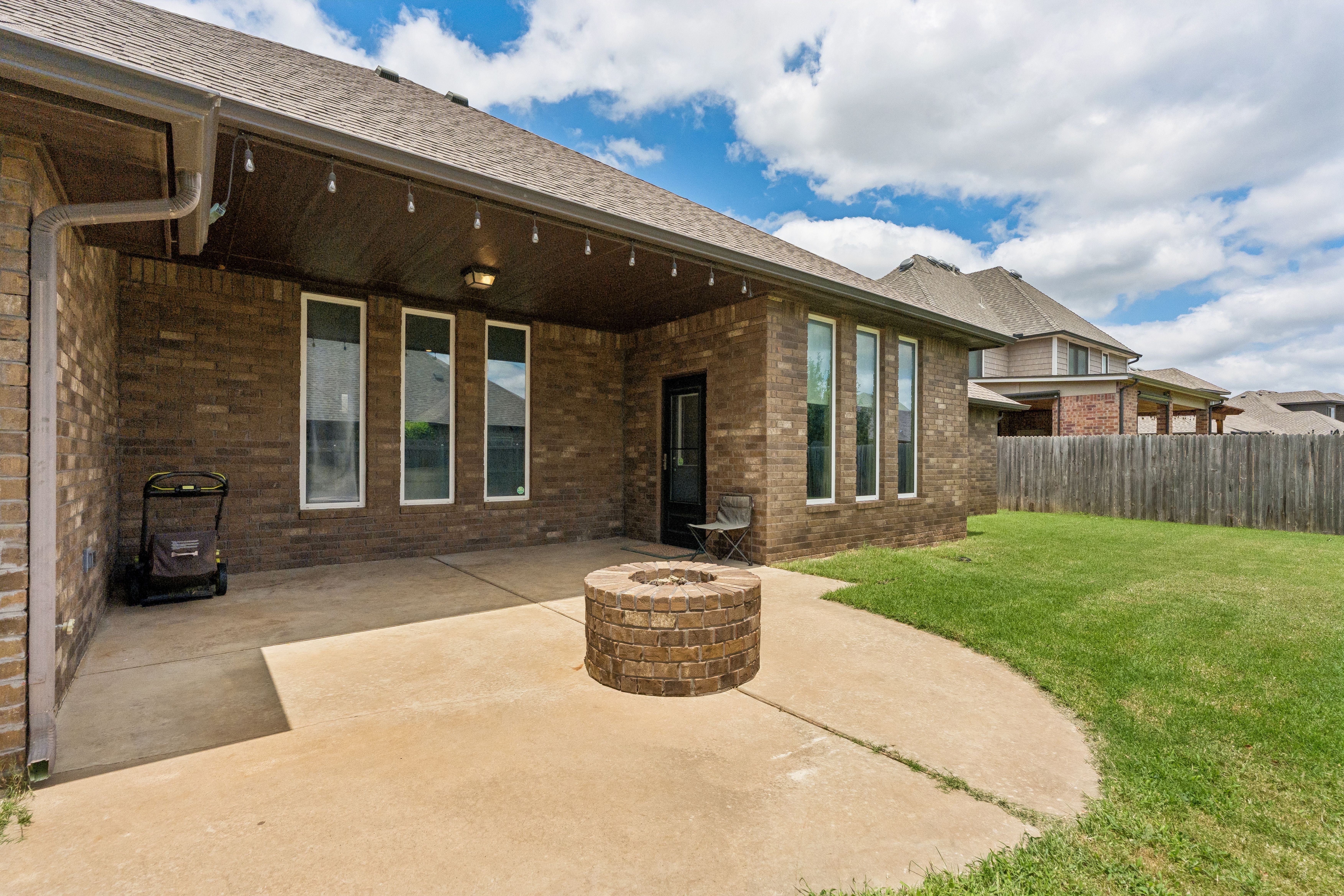  1516 Northwest 176th Street, Edmond, OK 73012 - 物件實景