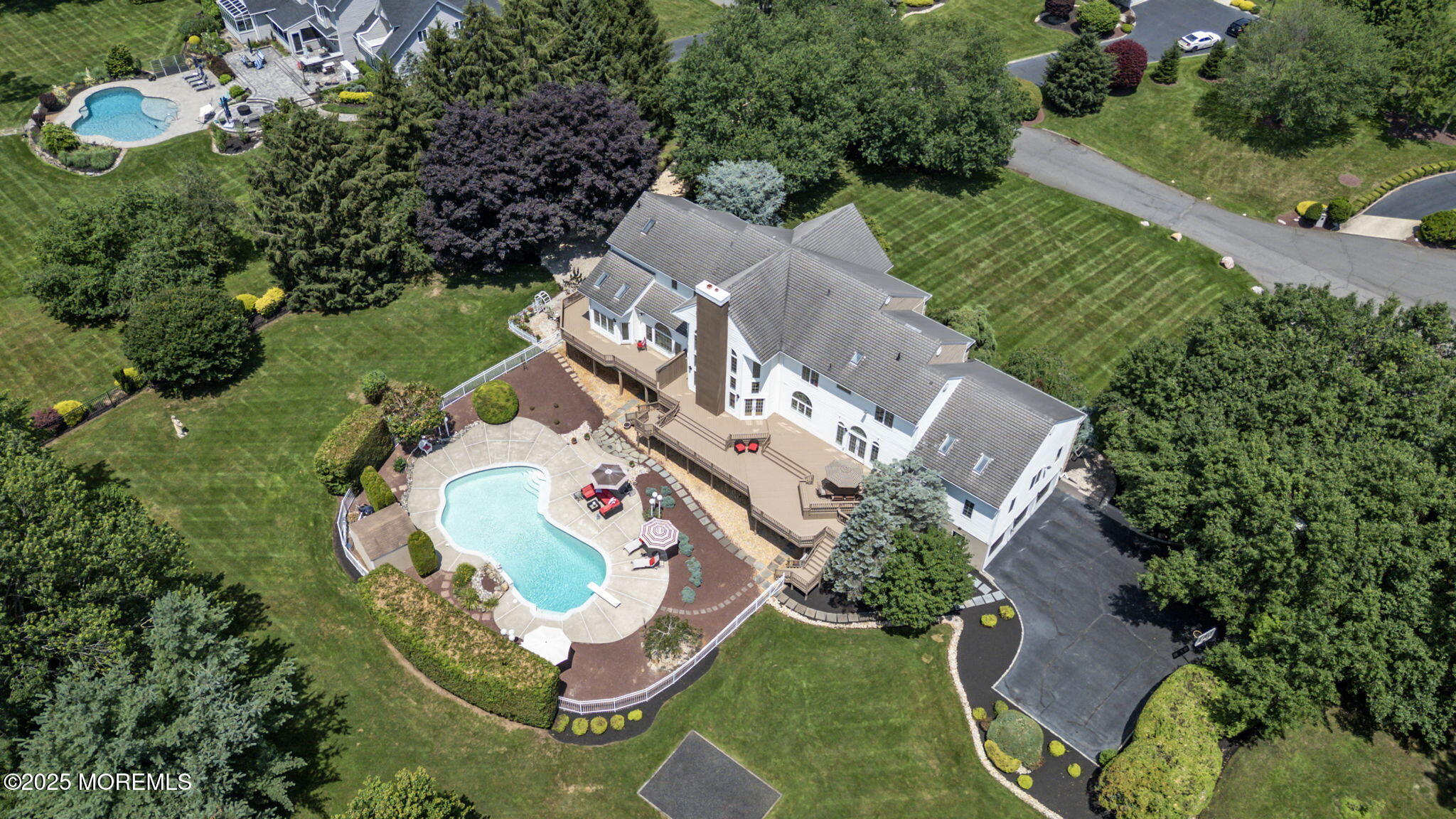 Manalapan, New Jersey, 07726, United States, 5 Bedrooms Bedrooms, ,7 BathroomsBathrooms,Residential,For Sale,1979083
