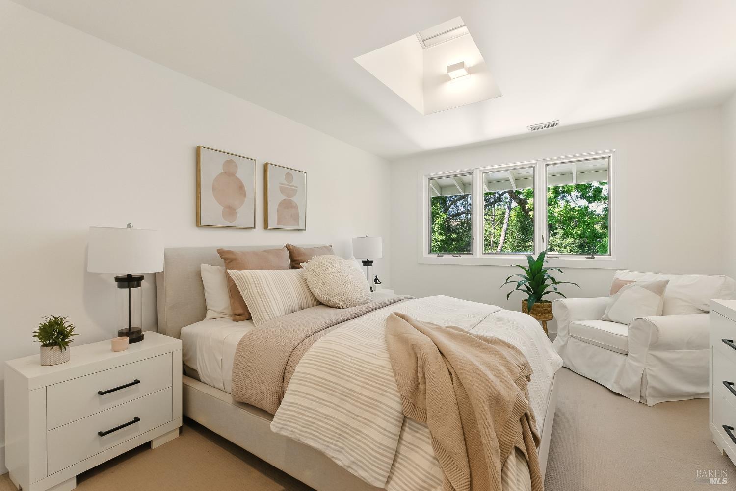 Woodacre, California, 94973, United States, 5 Bedrooms Bedrooms, ,3 BathroomsBathrooms,Residential,For Sale,1838078