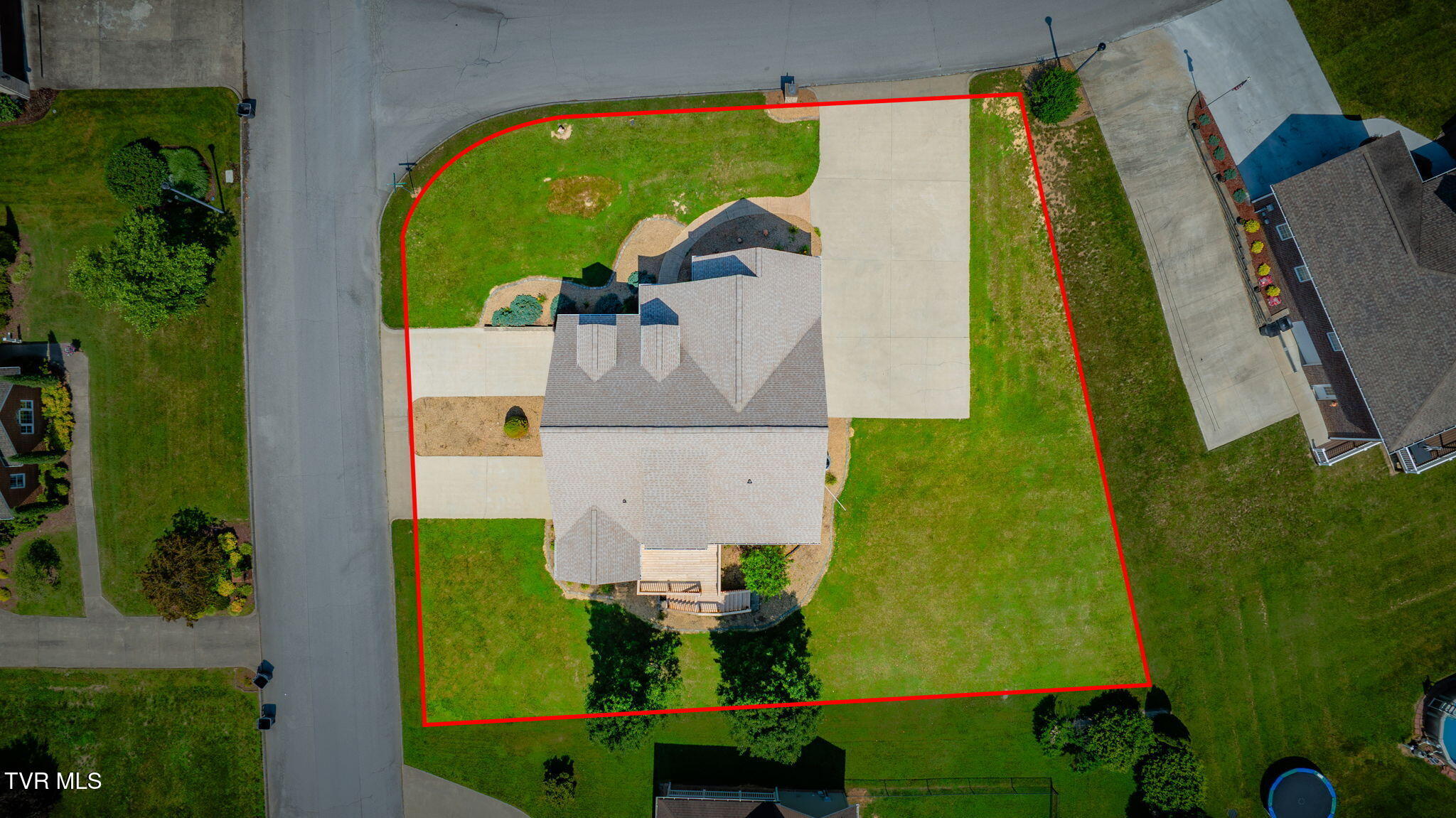 Kingsport, Tennessee, 37660, United States, 3 Bedrooms Bedrooms, ,4 BathroomsBathrooms,Residential,For Sale,1984458