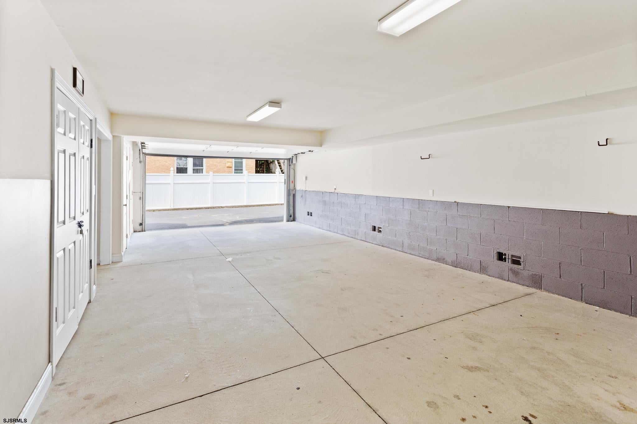 Atlantic City, New Jersey, 08401, United States, 3 Bedrooms Bedrooms, ,3 BathroomsBathrooms,Residential,For Sale,1807764