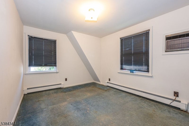 Haledon Boro, New Jersey, 07508, United States, 4 Bedrooms Bedrooms, ,3 BathroomsBathrooms,Residential,For Sale,1995412