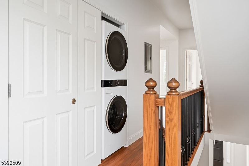 City Of Orange Twp., New Jersey, 07050, United States, 6 Bedrooms Bedrooms, ,4 BathroomsBathrooms,Residential,For Sale,1991557