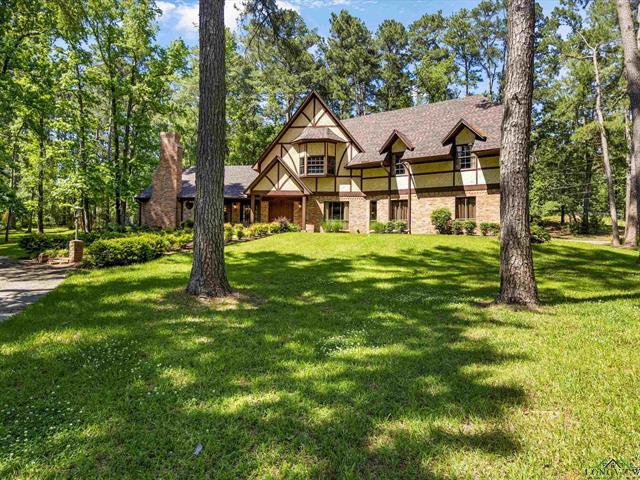 Henderson, Texas, 75652, United States, 3 Bedrooms Bedrooms, ,3 BathroomsBathrooms,Residential,For Sale,1820129