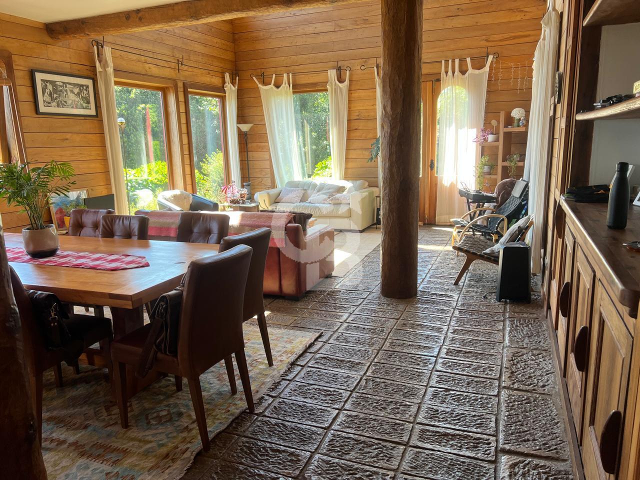 Puerto Varas, Chile, 4 Bedrooms Bedrooms, ,3 BathroomsBathrooms,Residential,For Sale,1993186