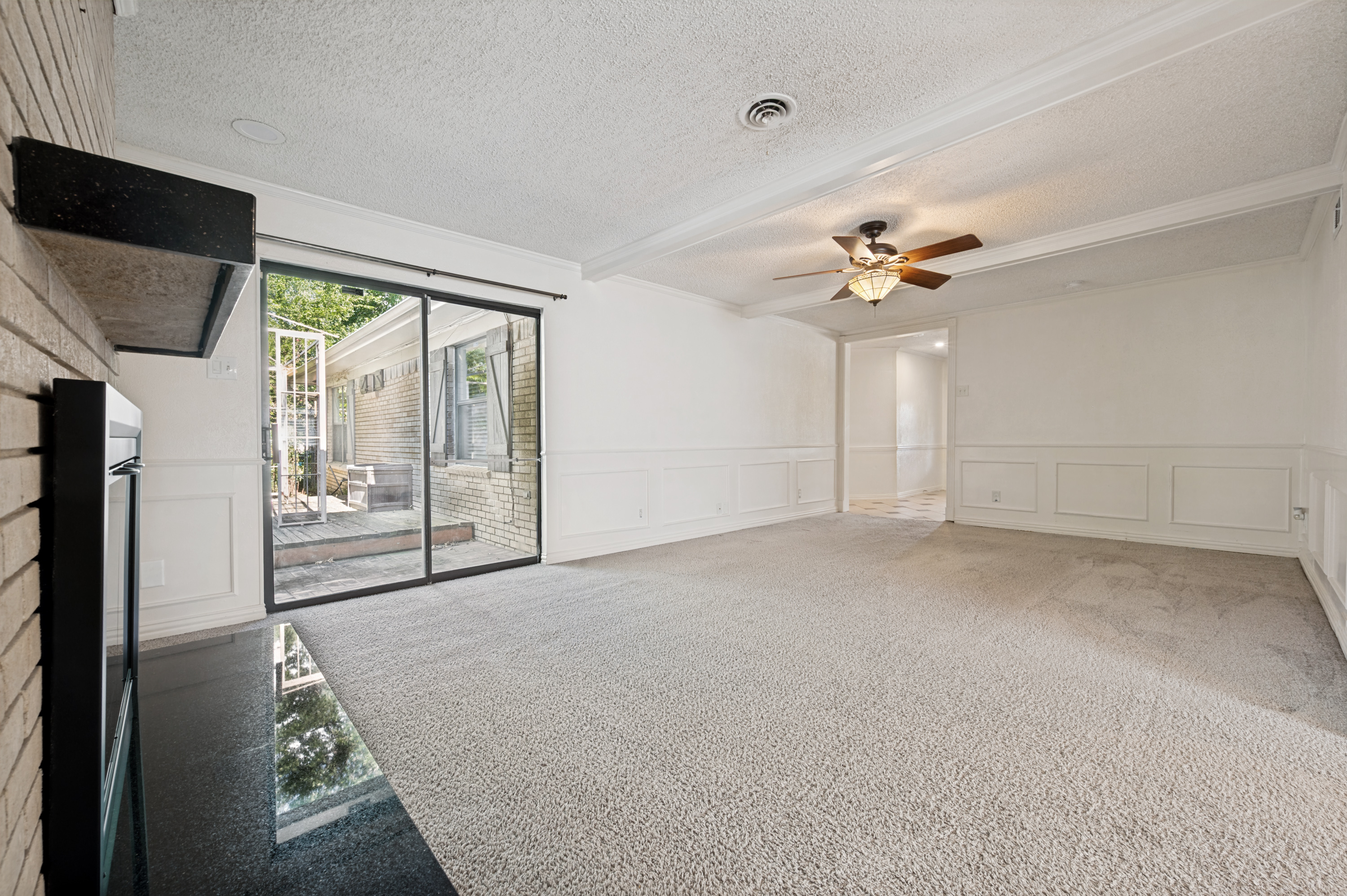  221 Linda Lane, Irving, TX, 75062 - 物件實景