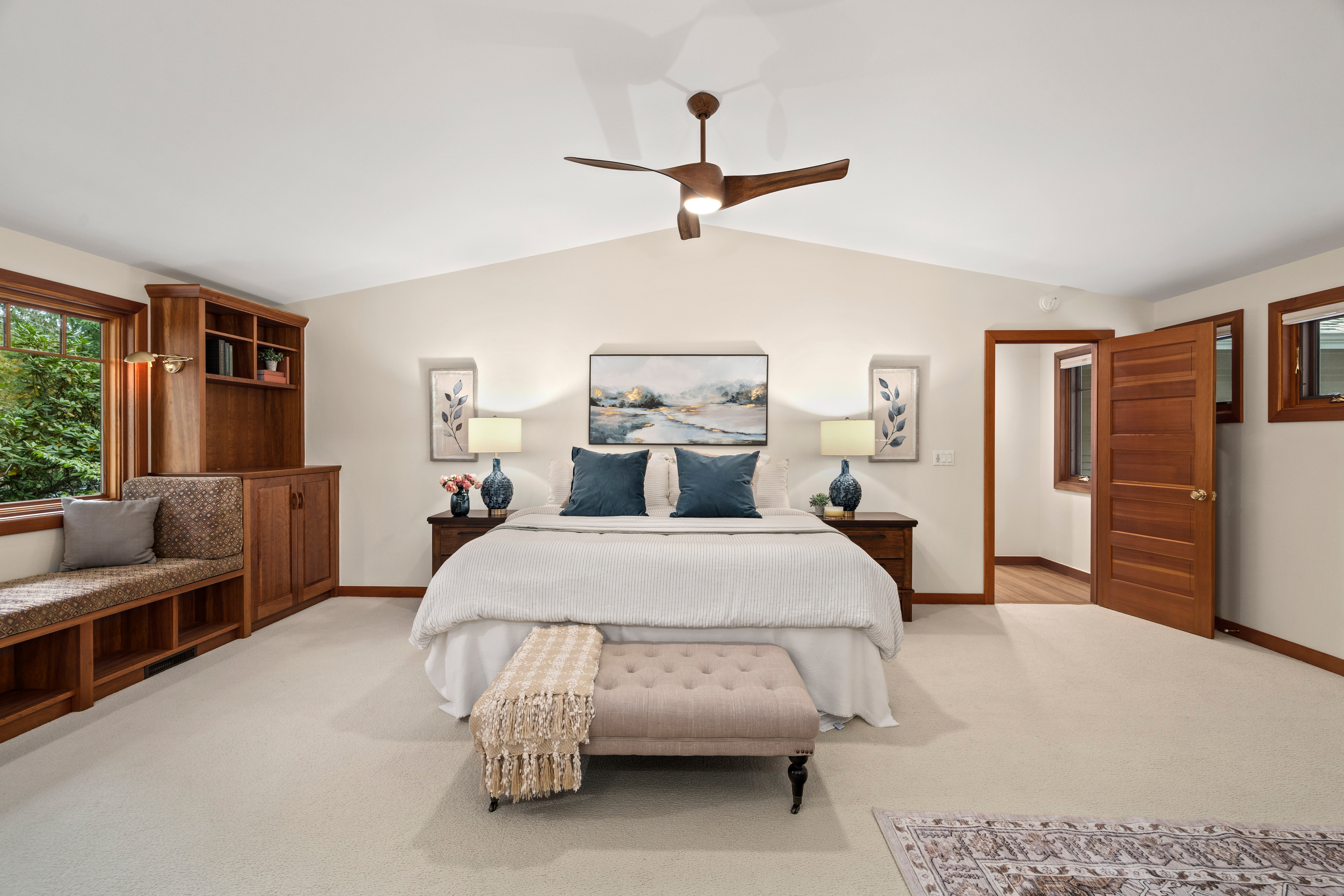  9796 NE Murden Cove Dr, Bainbridge Island, WA 98110 - 物件實景