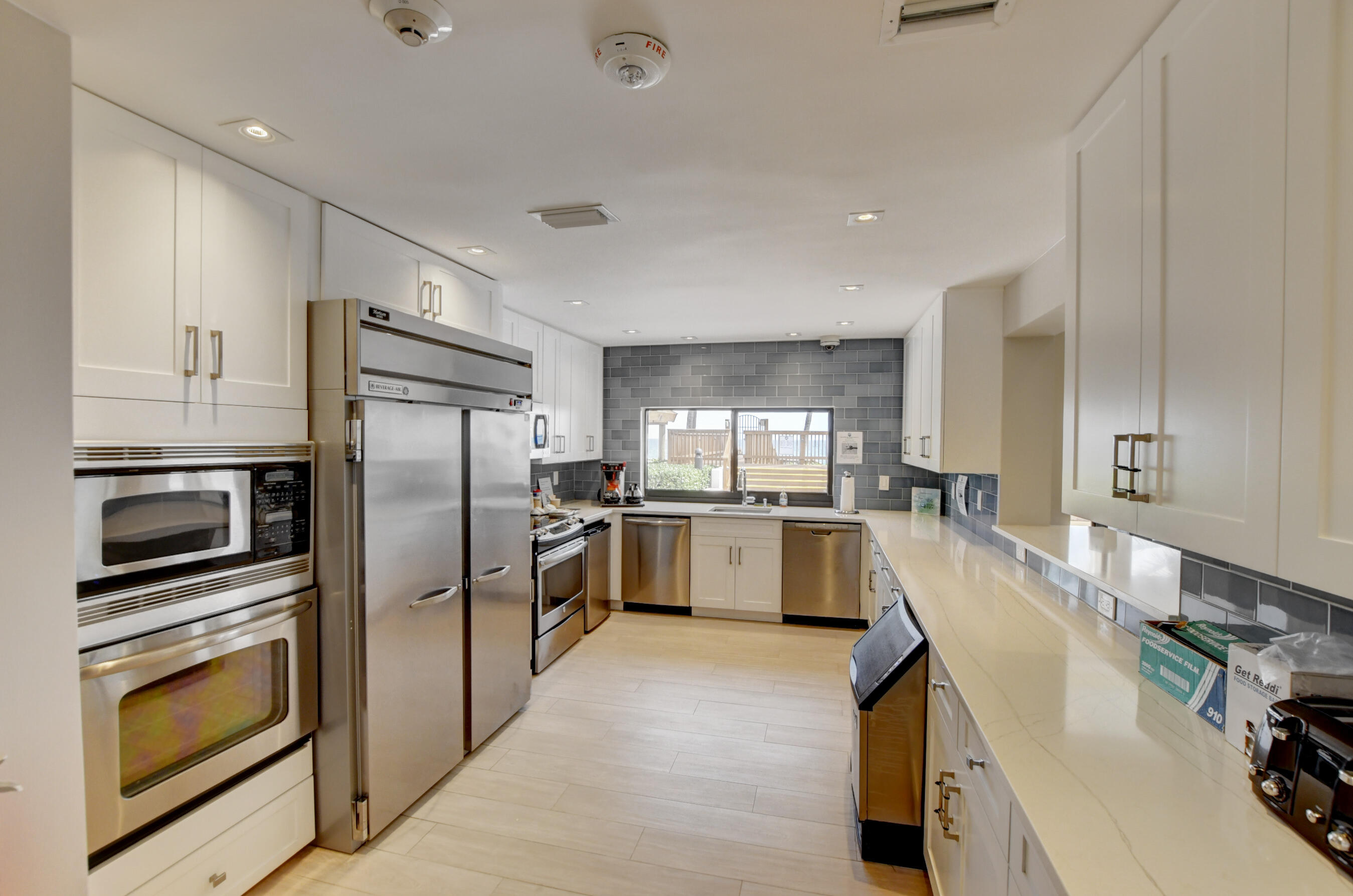 Highland Beach, Florida, 33487, United States, 2 Bedrooms Bedrooms, ,2 BathroomsBathrooms,Residential,For Sale,1907746