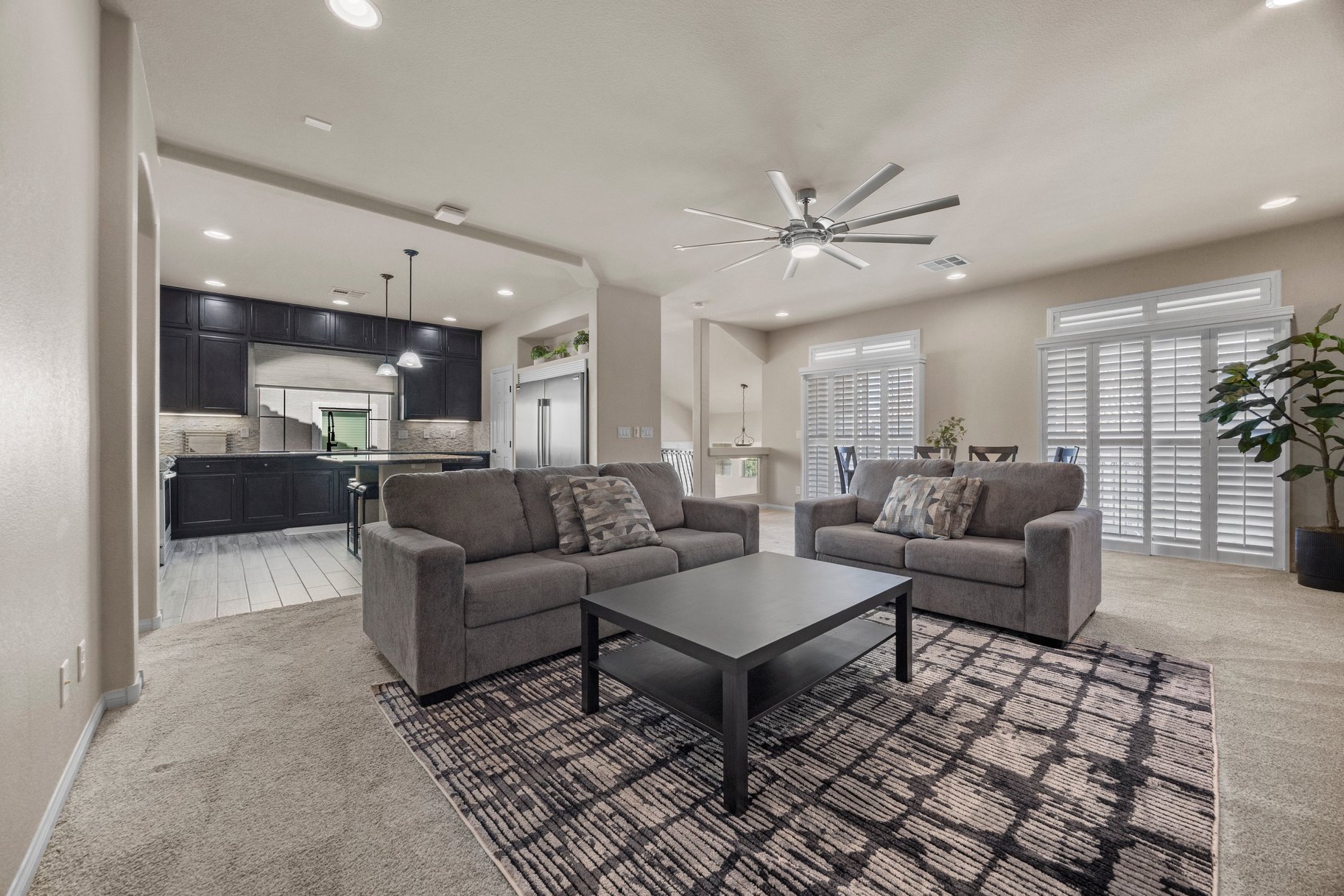  Poolside Living in the Heart of Southwest Las Vegas - 物件實景