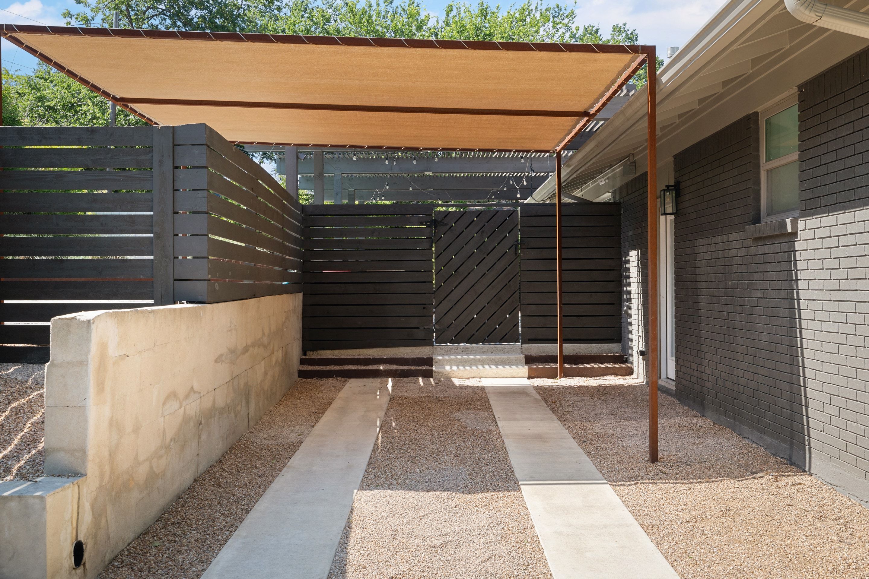  Travis Heights Retreat with Secluded Outdoor Living - 物件實景