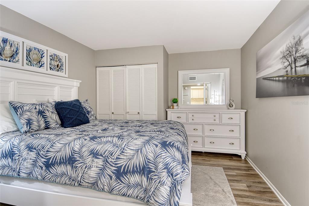 Longboat Key, Florida, 34228, United States, 2 Bedrooms Bedrooms, ,1 BathroomBathrooms,Residential,For Sale,1859781