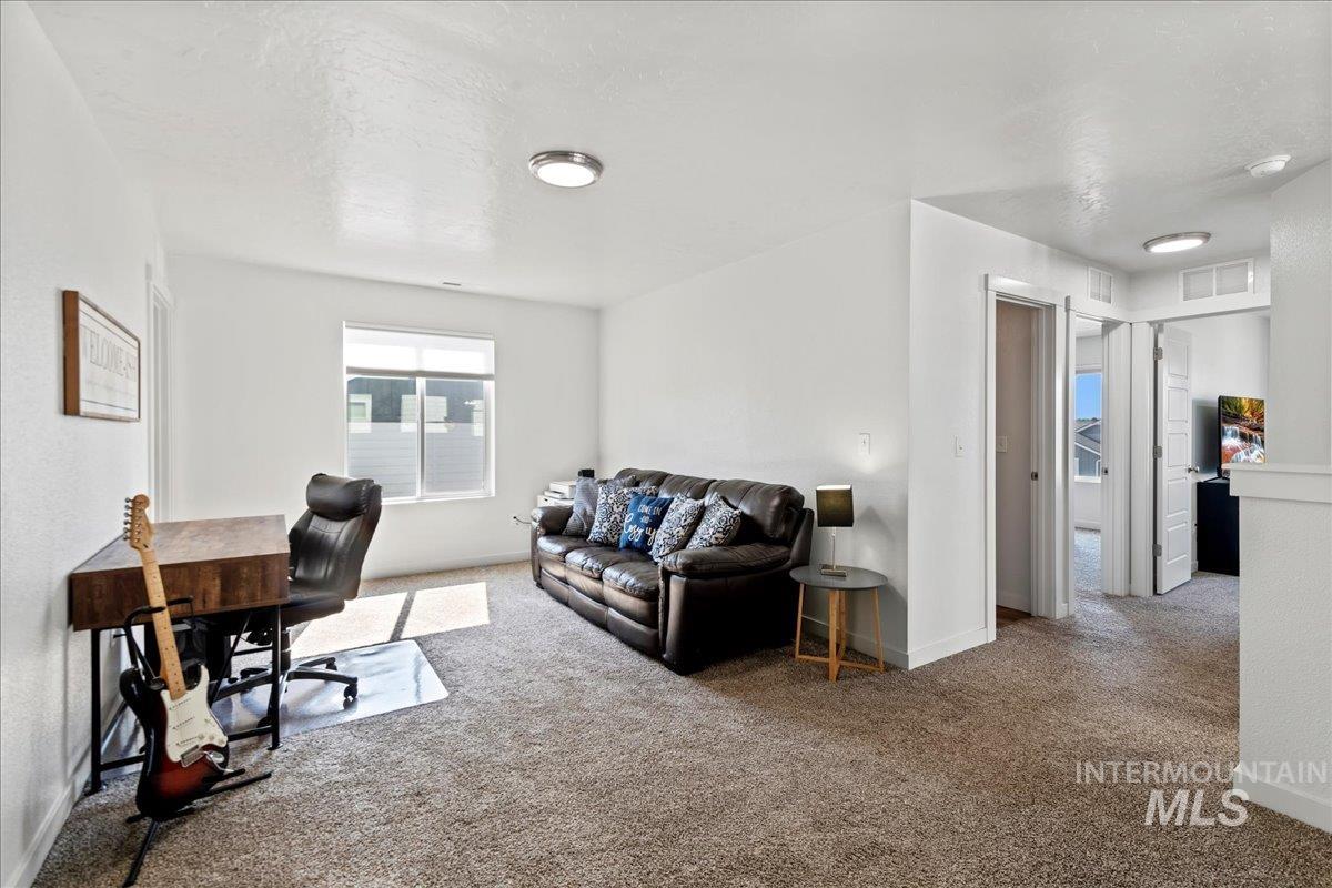 Meridian, Idaho, 83646, United States, 4 Bedrooms Bedrooms, ,3 BathroomsBathrooms,Residential,For Sale,1906214