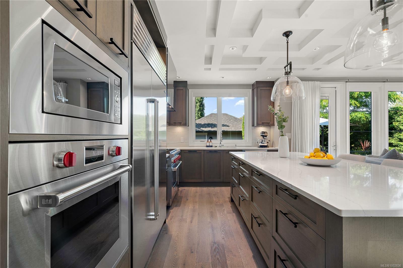 OAK BAY, British Columbia, V8R 3L8, CA, 6 Bedrooms Bedrooms, ,Residential,For Sale,1875057