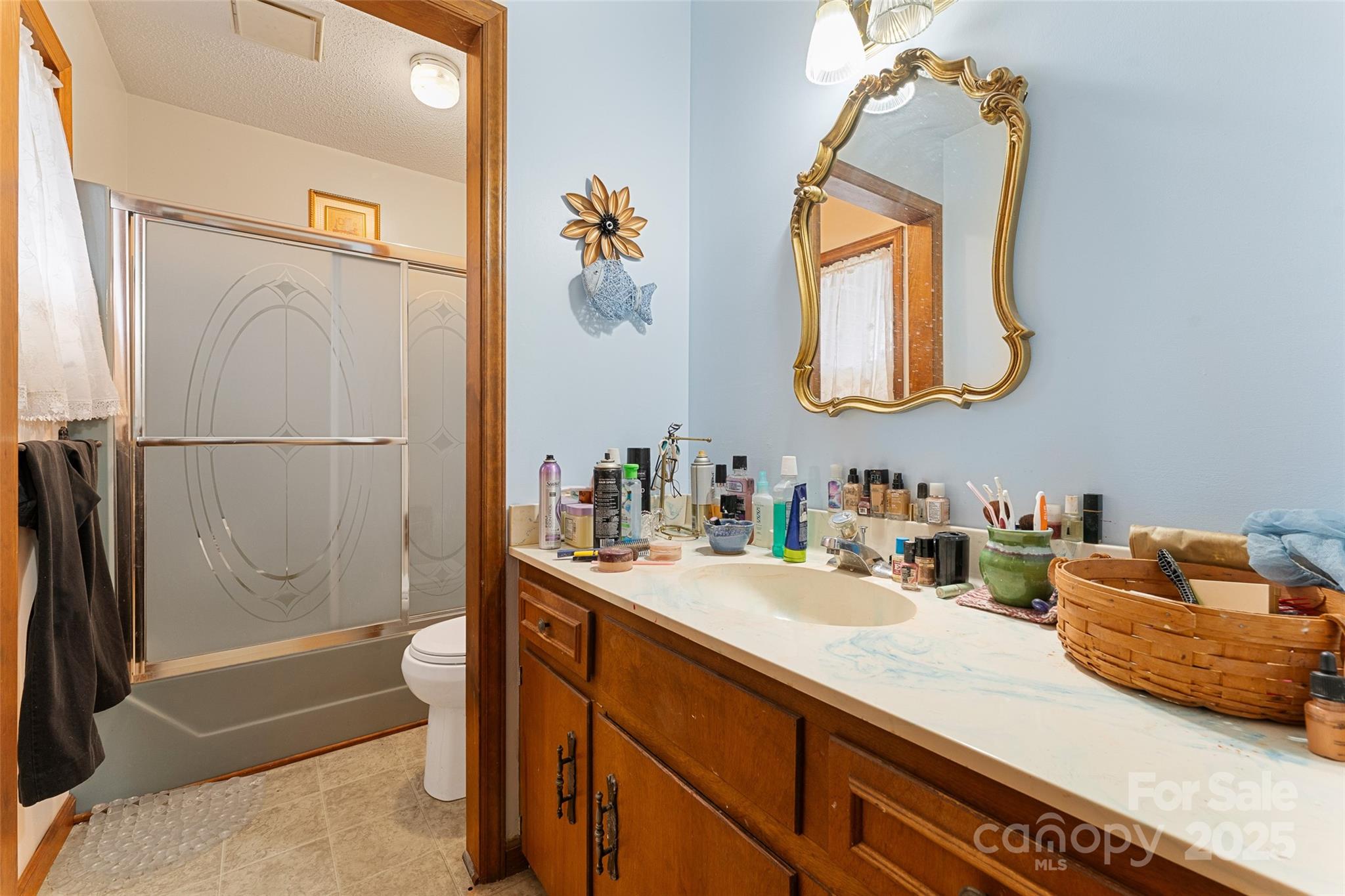 Leicester, North Carolina, 28748, United States, 3 Bedrooms Bedrooms, ,2 BathroomsBathrooms,Residential,For Sale,1938256