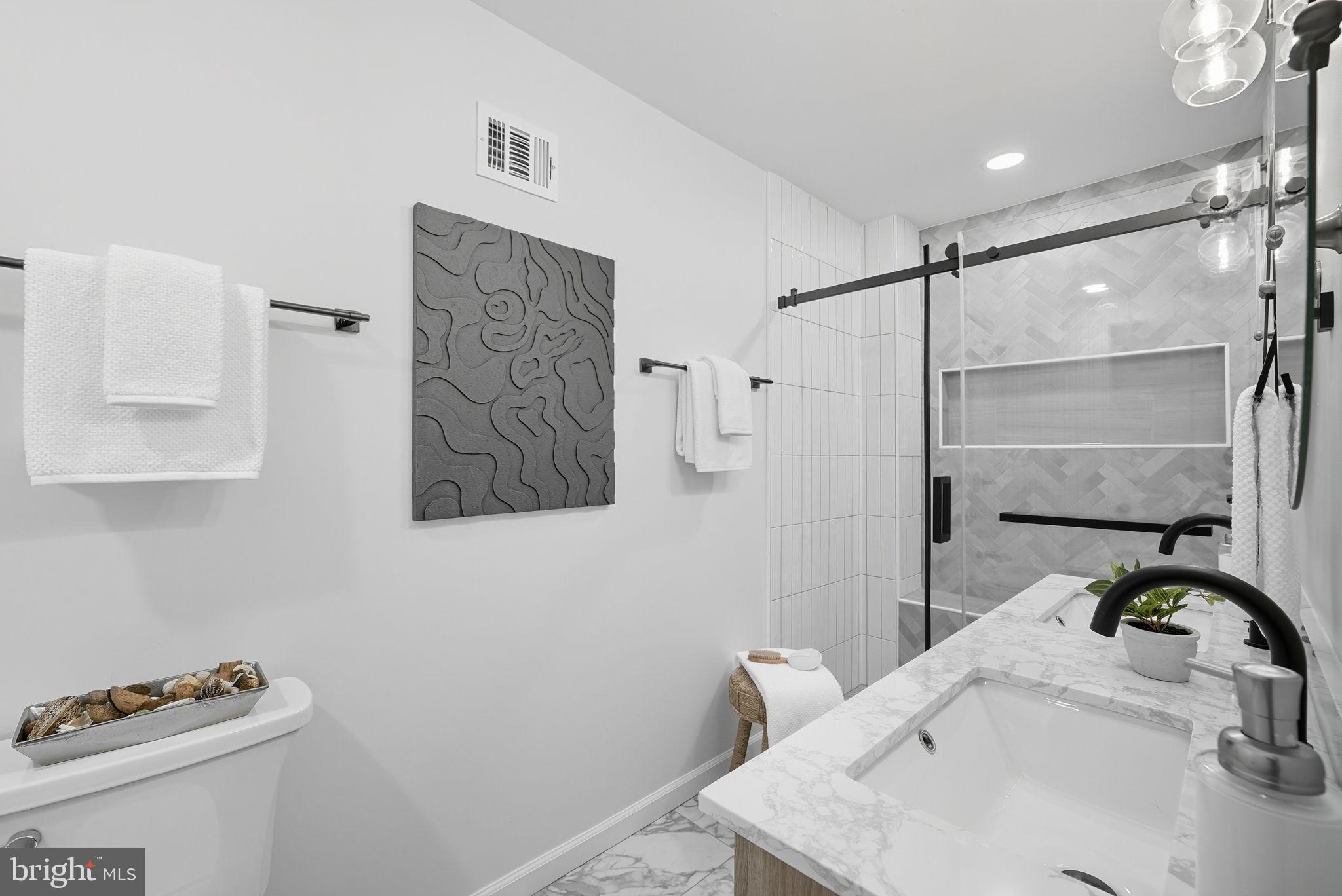 Fairfax, Virginia, 22032, United States, 4 Bedrooms Bedrooms, ,3 BathroomsBathrooms,Residential,For Sale,1984417