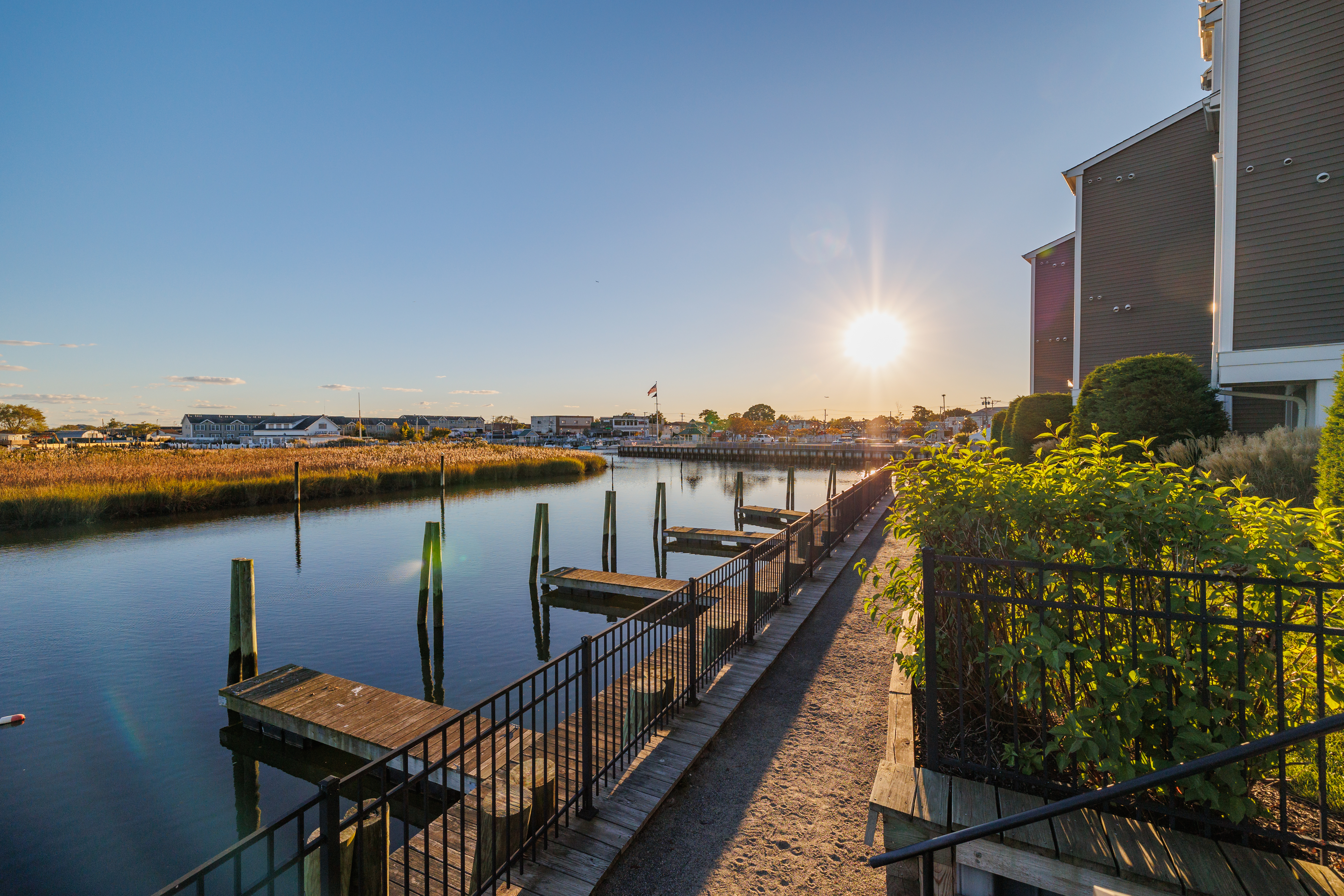  631 Marina Pointe Drive, East Rockaway, NY, 11518 - 物件實景