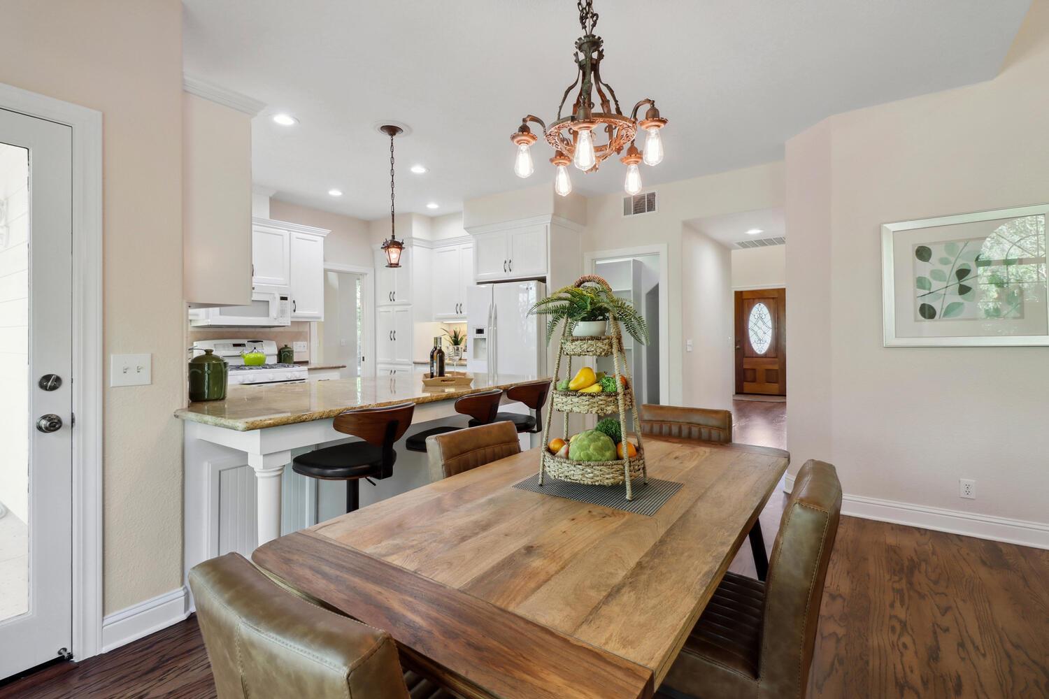Davis, California, 95618, United States, 4 Bedrooms Bedrooms, ,3 BathroomsBathrooms,Residential,For Sale,1828068