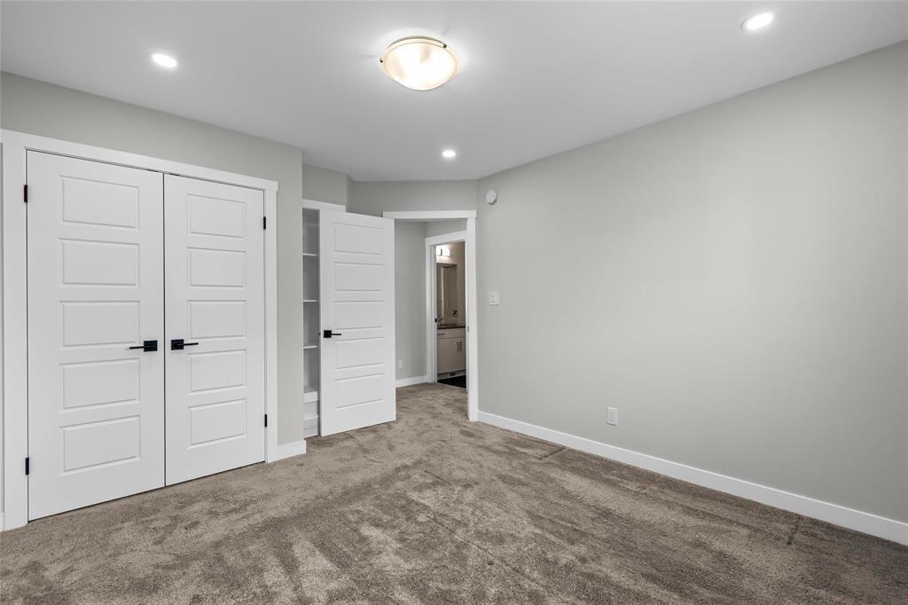 WINNIPEG, Manitoba, R2V 5C8, CA, 3 Bedrooms Bedrooms, ,2 BathroomsBathrooms,Residential,For Sale,1947801