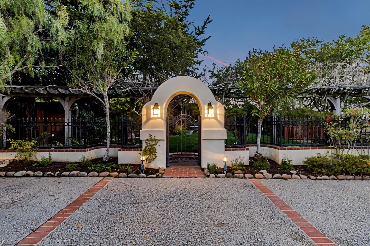 San Carlos, California, 94070, United States, 5 Bedrooms Bedrooms, ,5 BathroomsBathrooms,Residential,For Sale,1700172